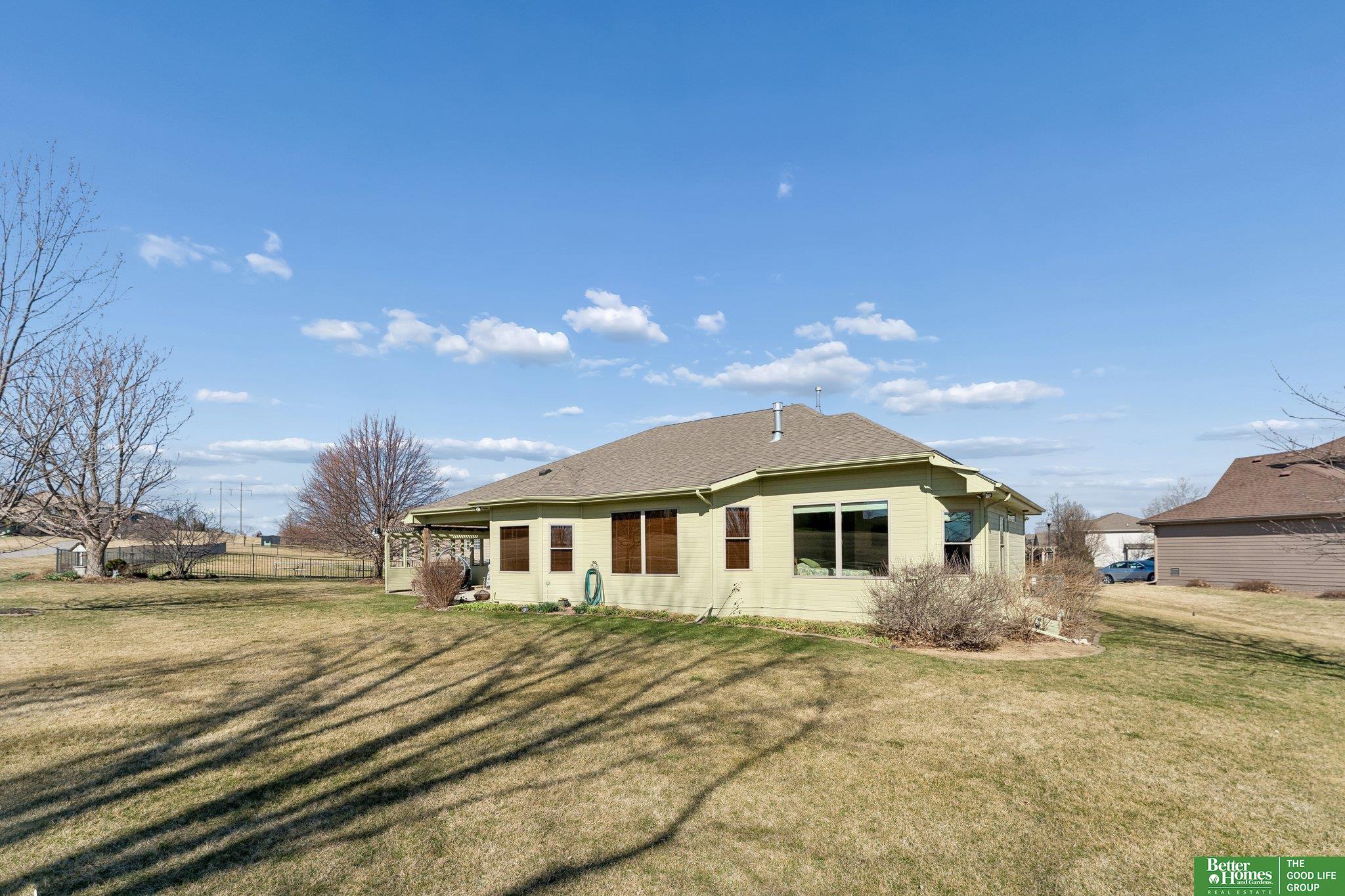 12219 S 75th Circle