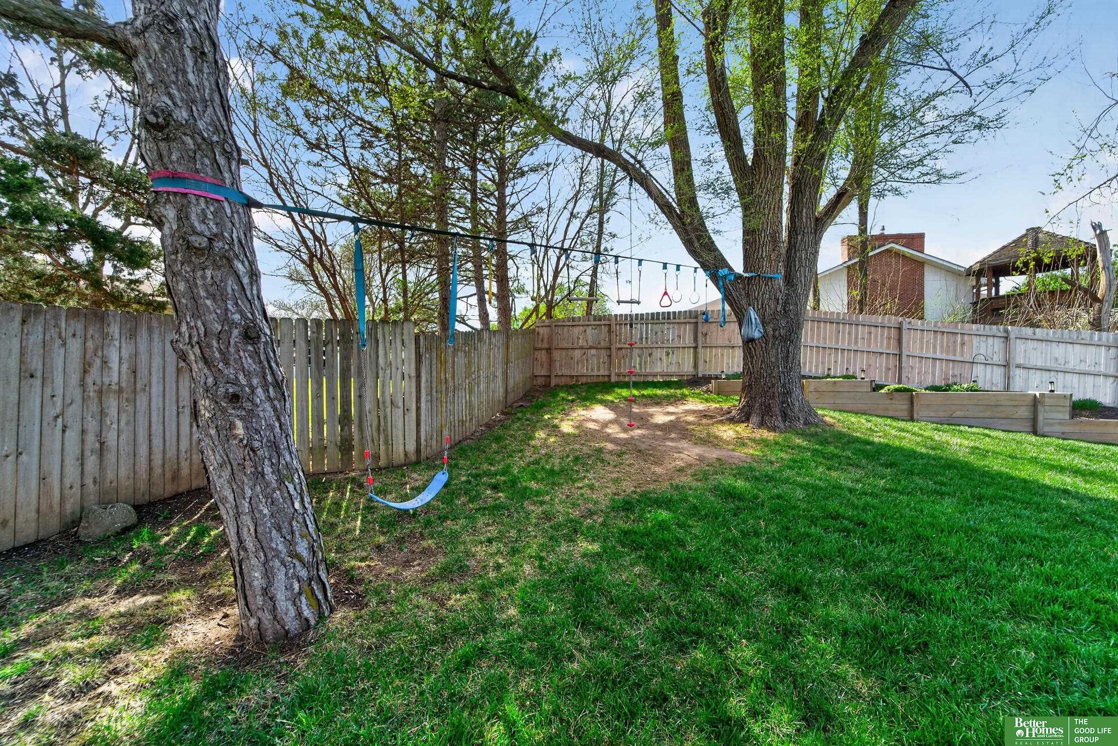 5940 S 137th Circle