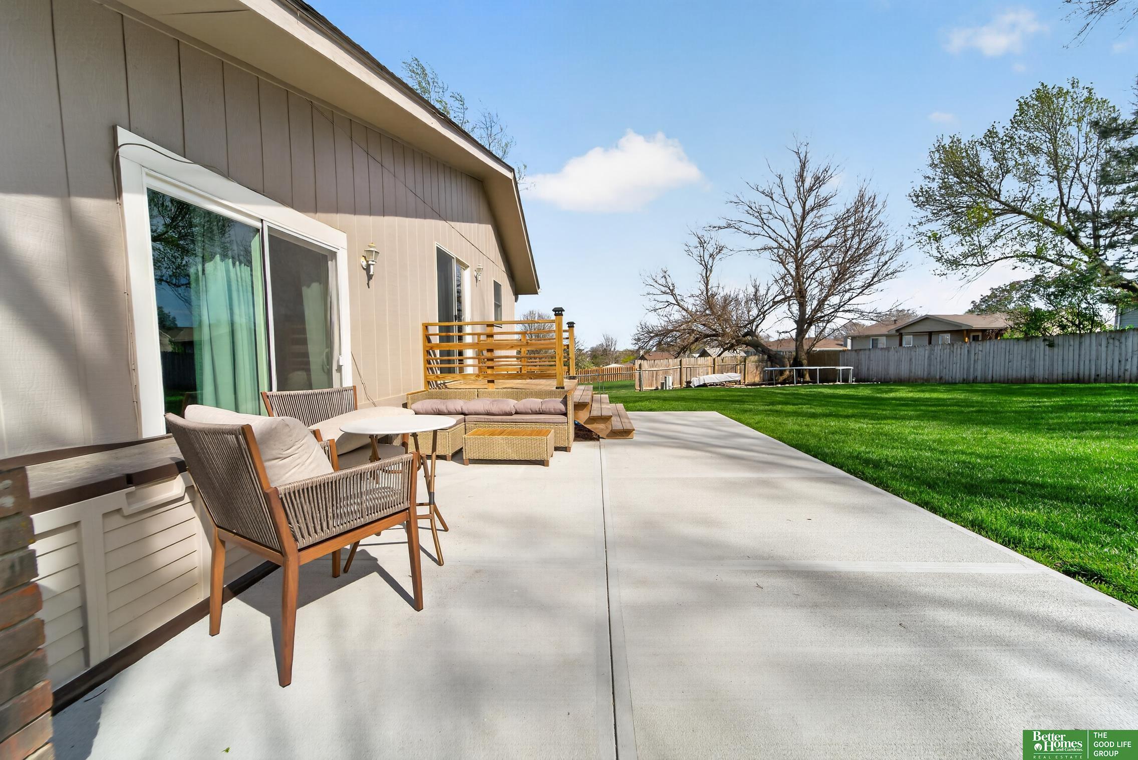 5940 S 137th Circle