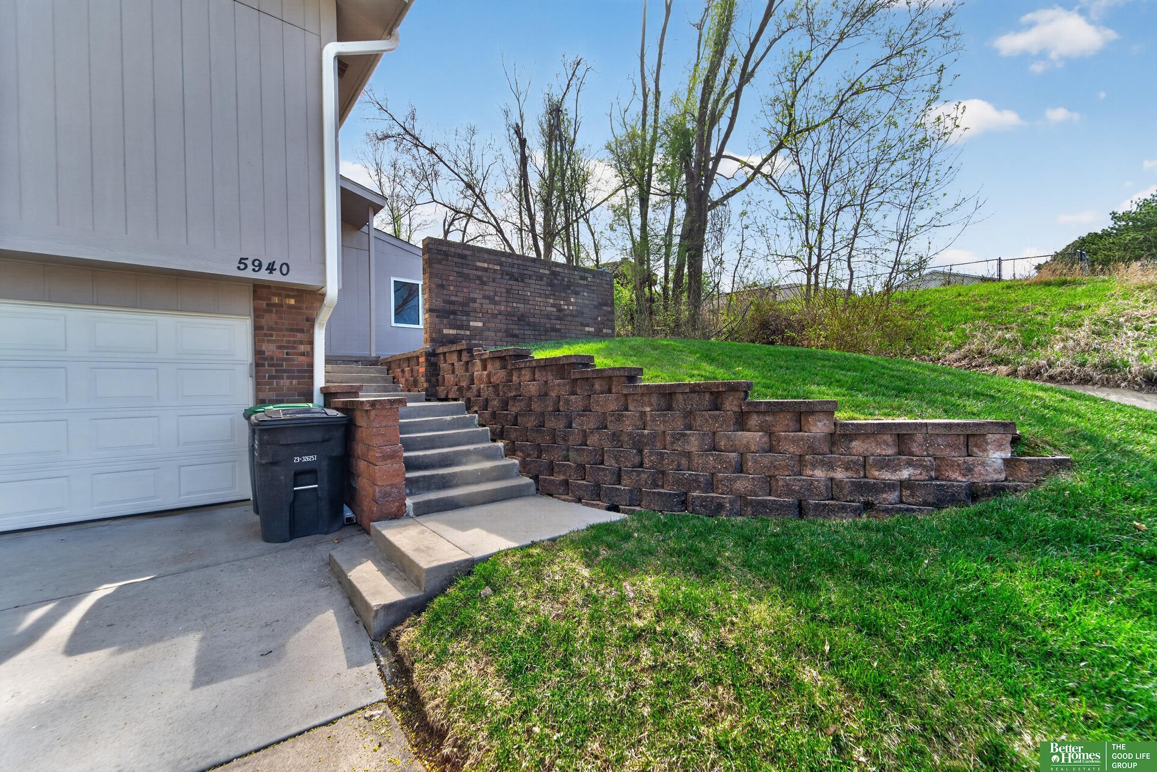 5940 S 137th Circle