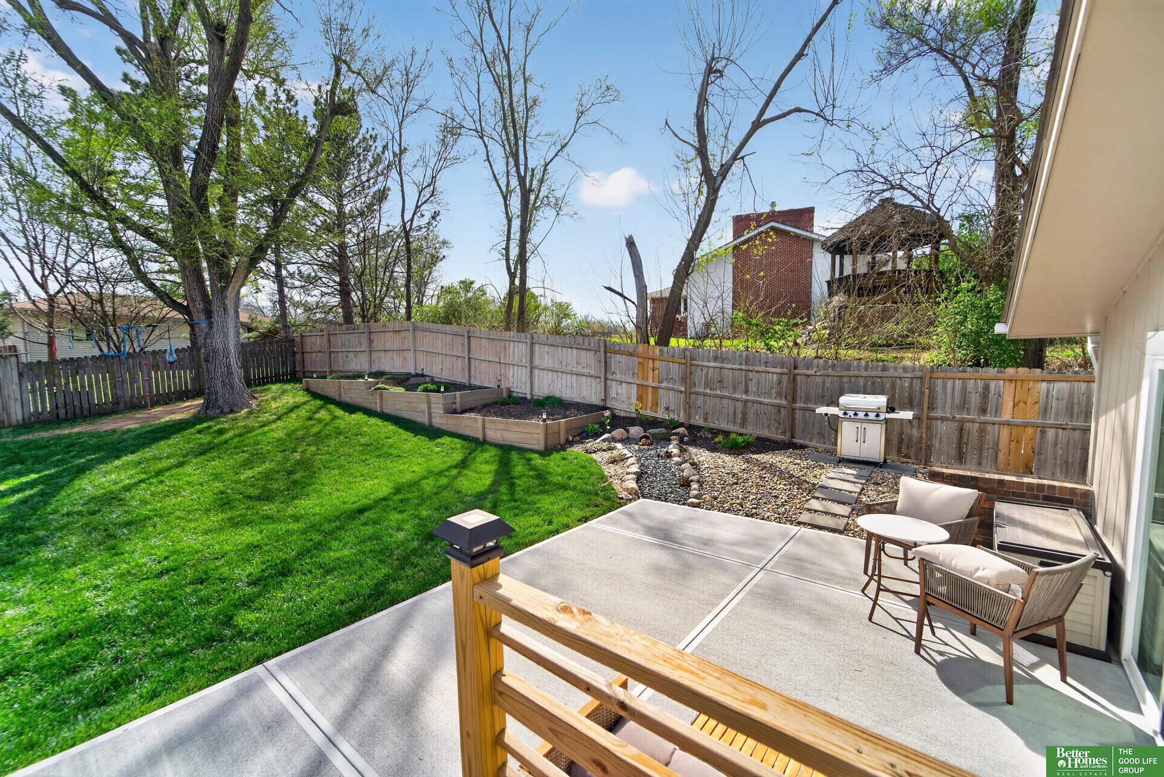 5940 S 137th Circle