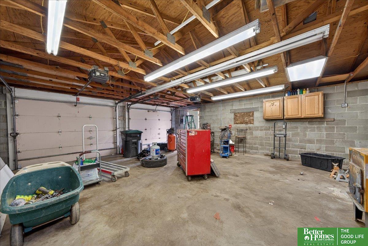 5420 S 49 Avenue
