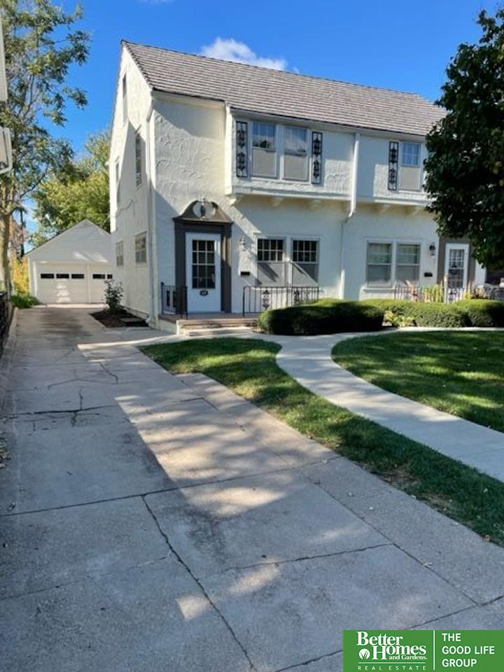 608-610 S 55th Street