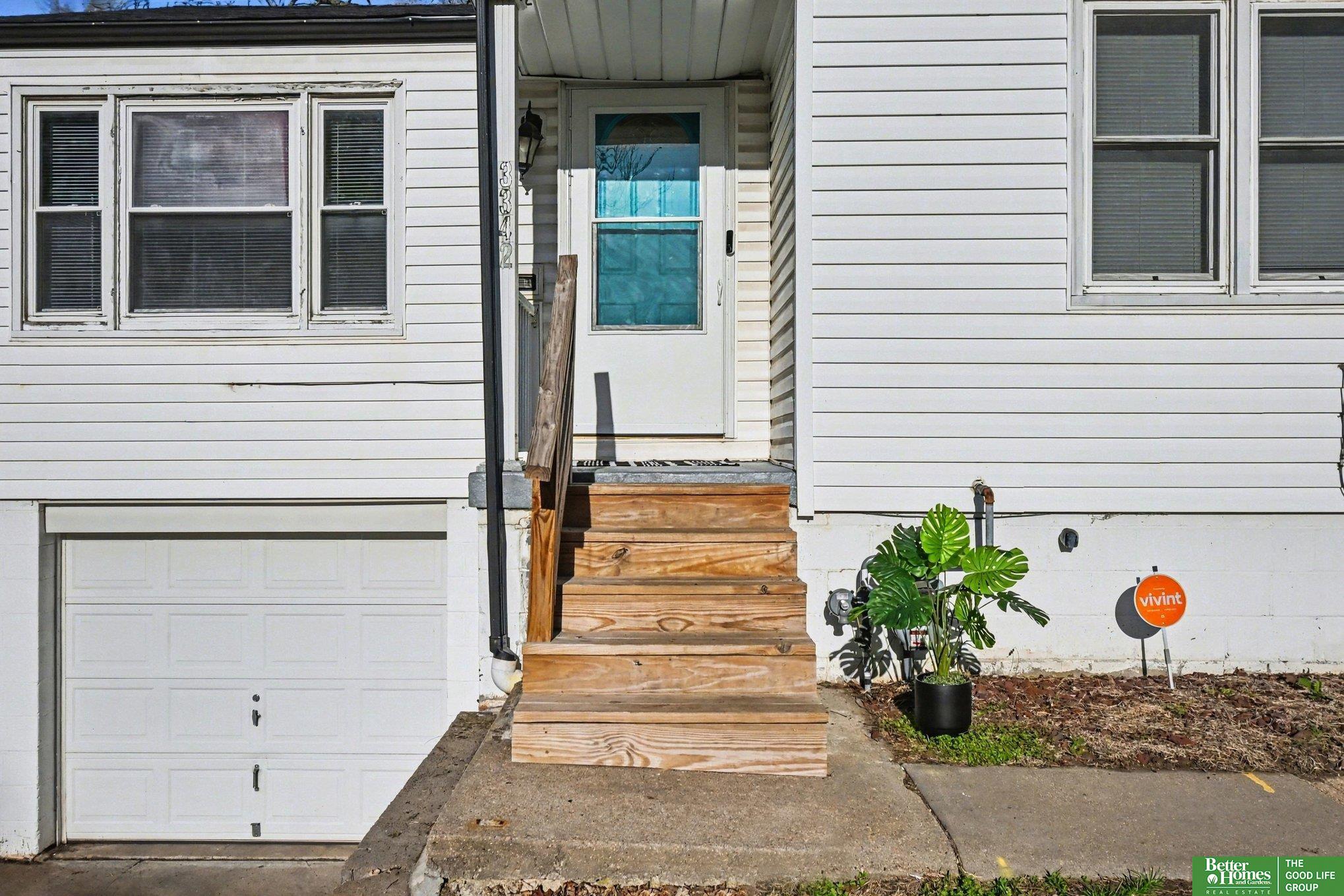 3342 N 41 Street