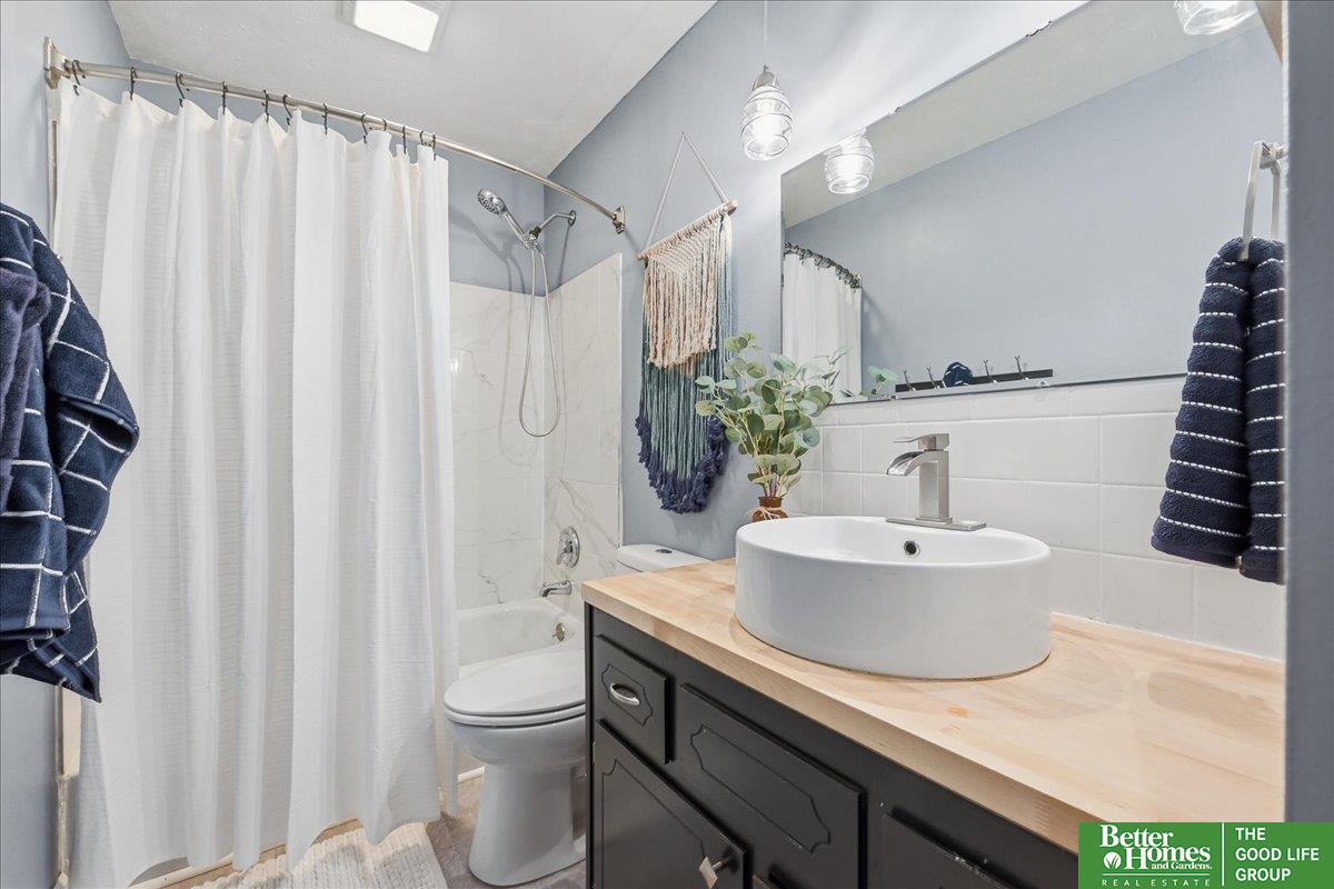 11324 Castelar Circle