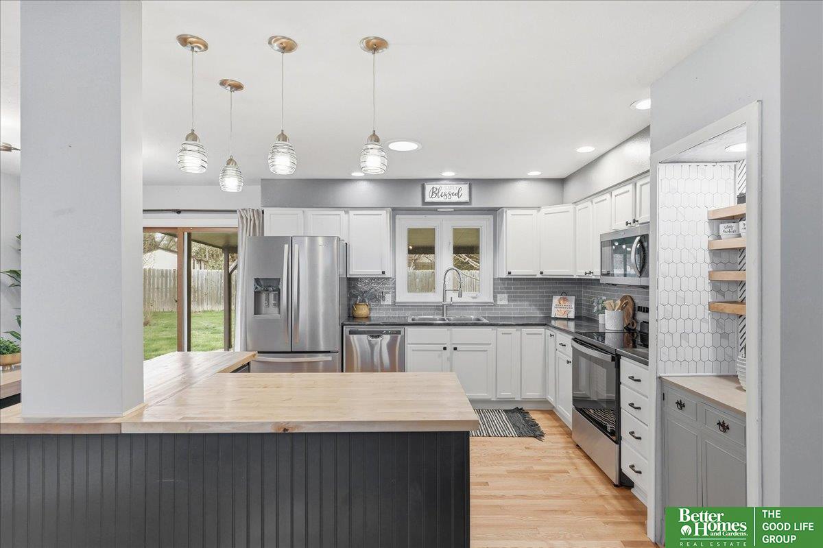 11324 Castelar Circle