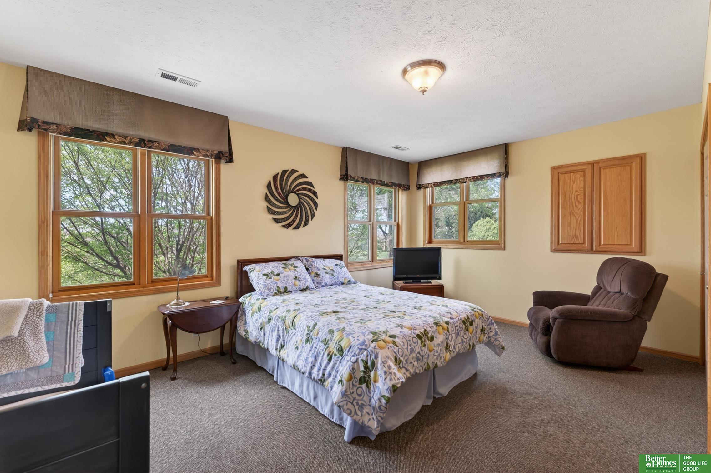 5021 Deer Ridge Drive