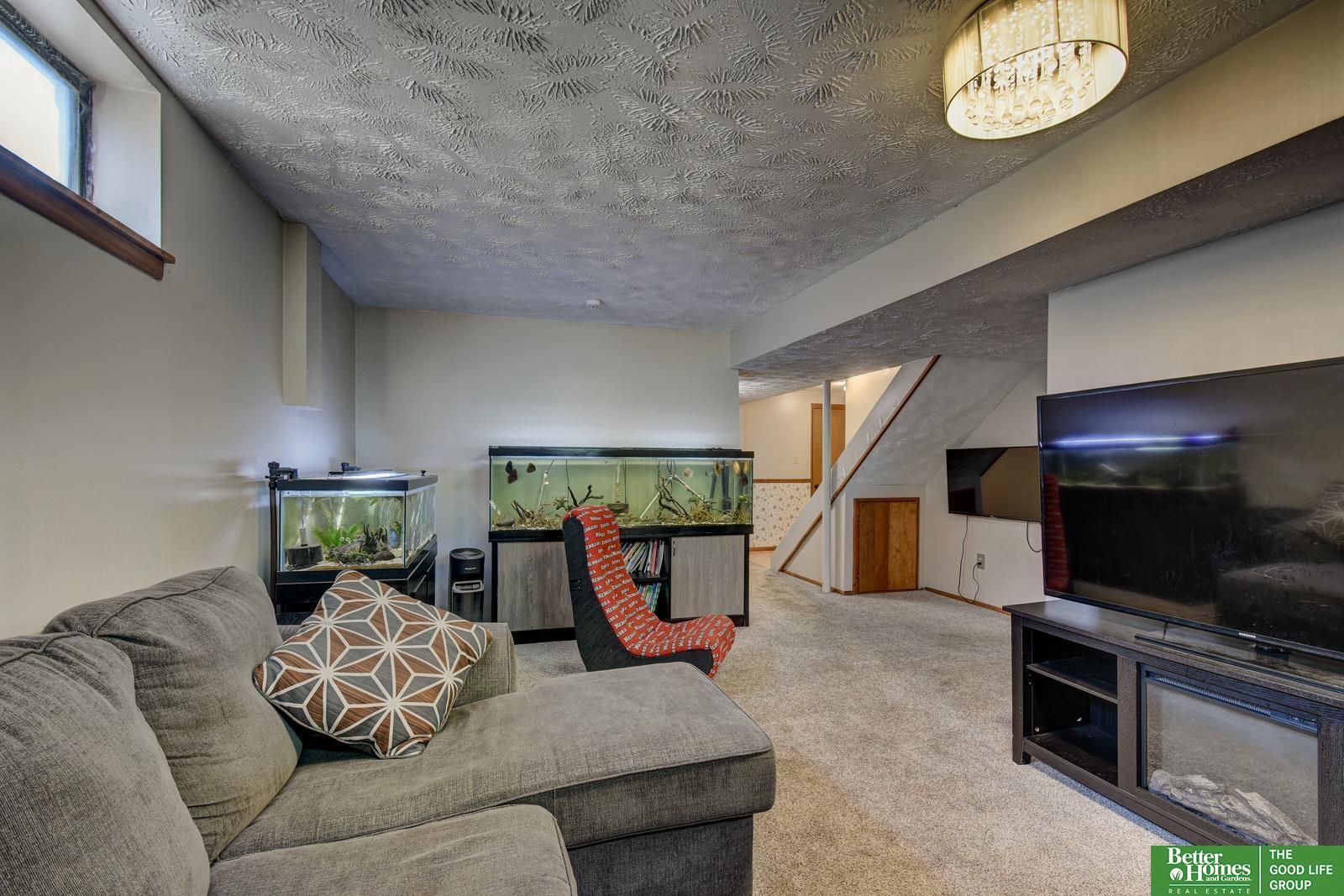 8812 Valley View Drive