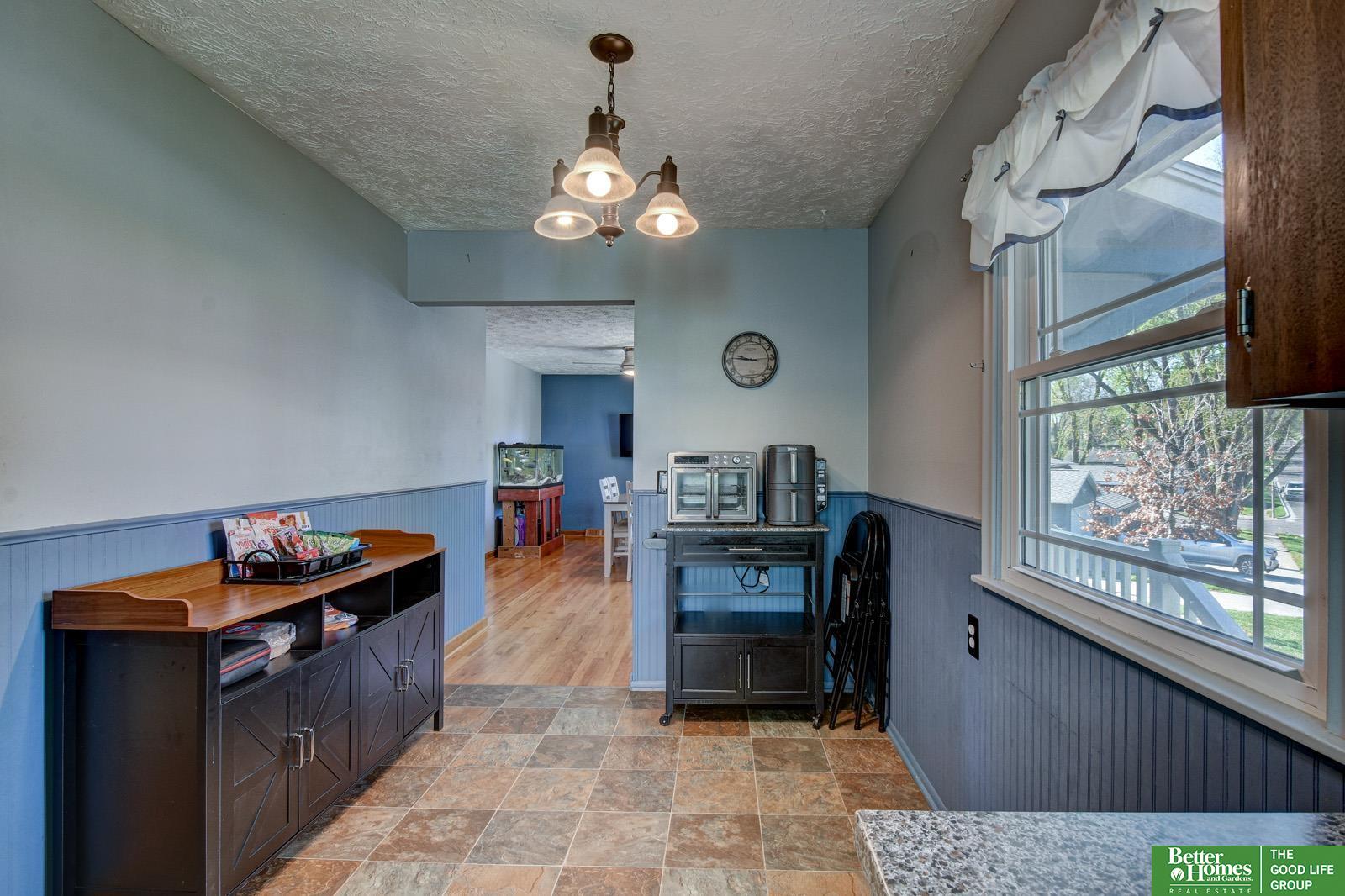 8812 Valley View Drive