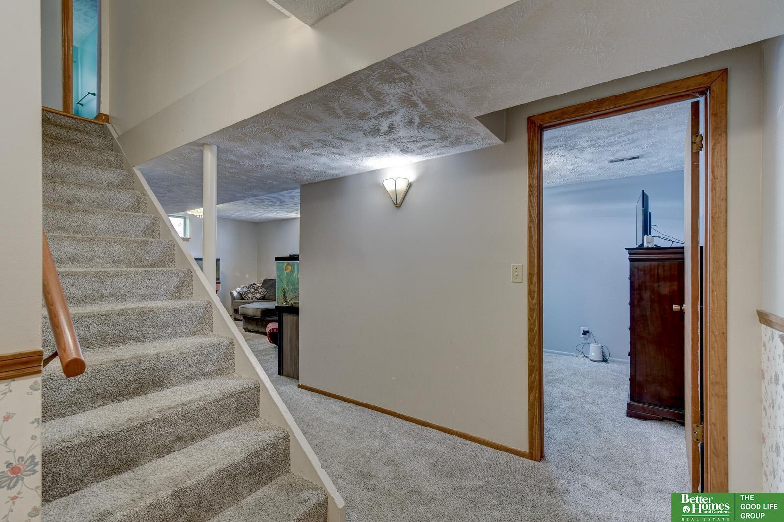 8812 Valley View Drive