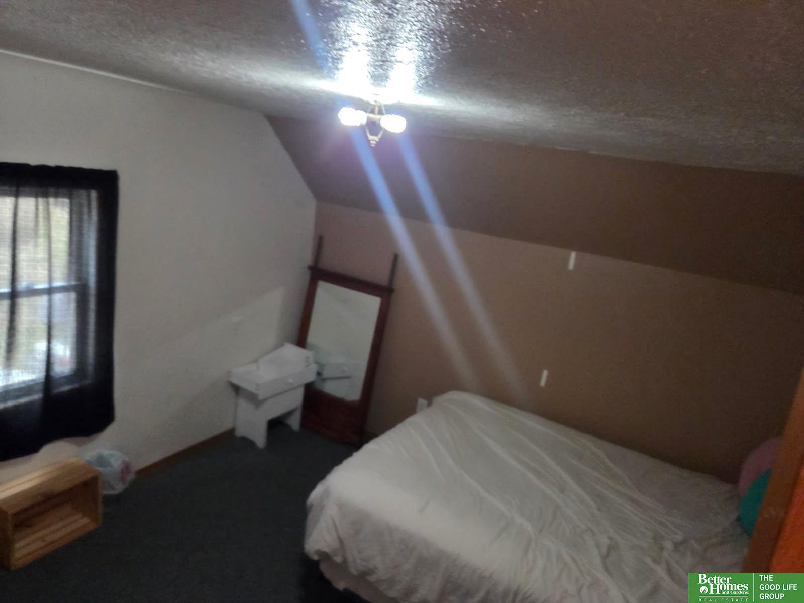 506 E Broadway Street