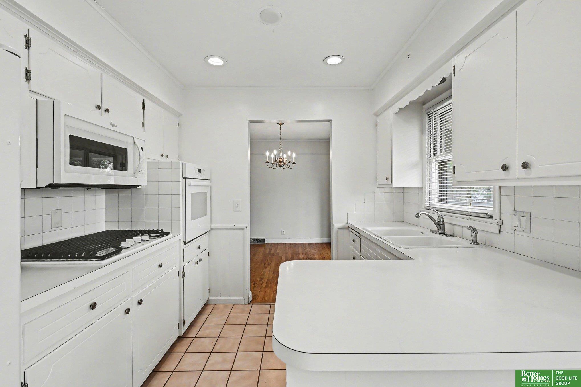 12117 Shirley Street