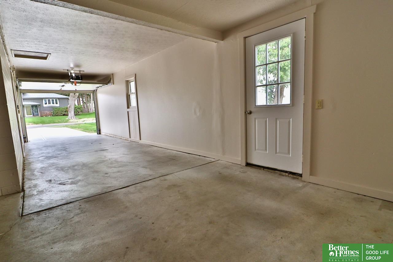 7105 Pine Drive