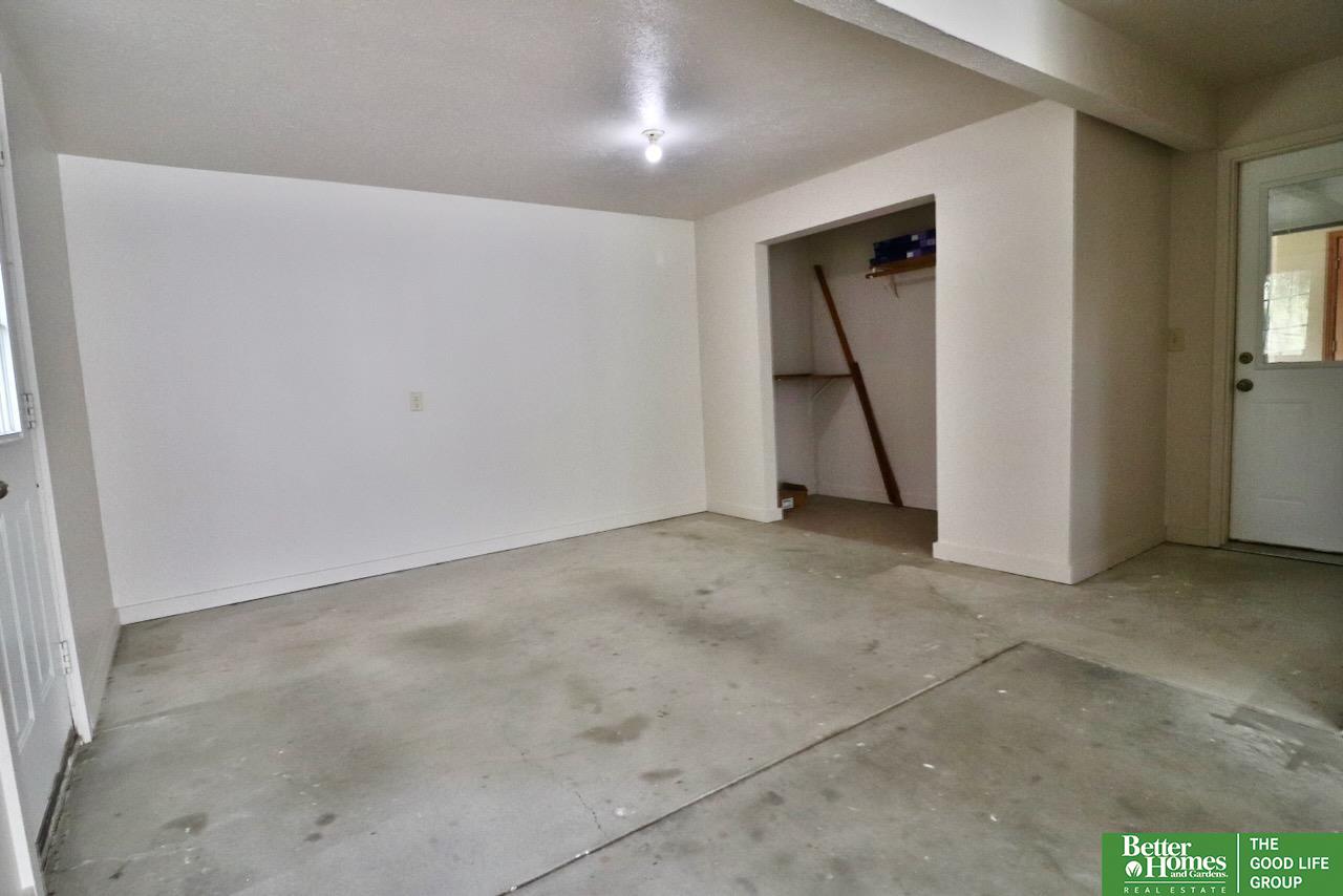 7105 Pine Drive