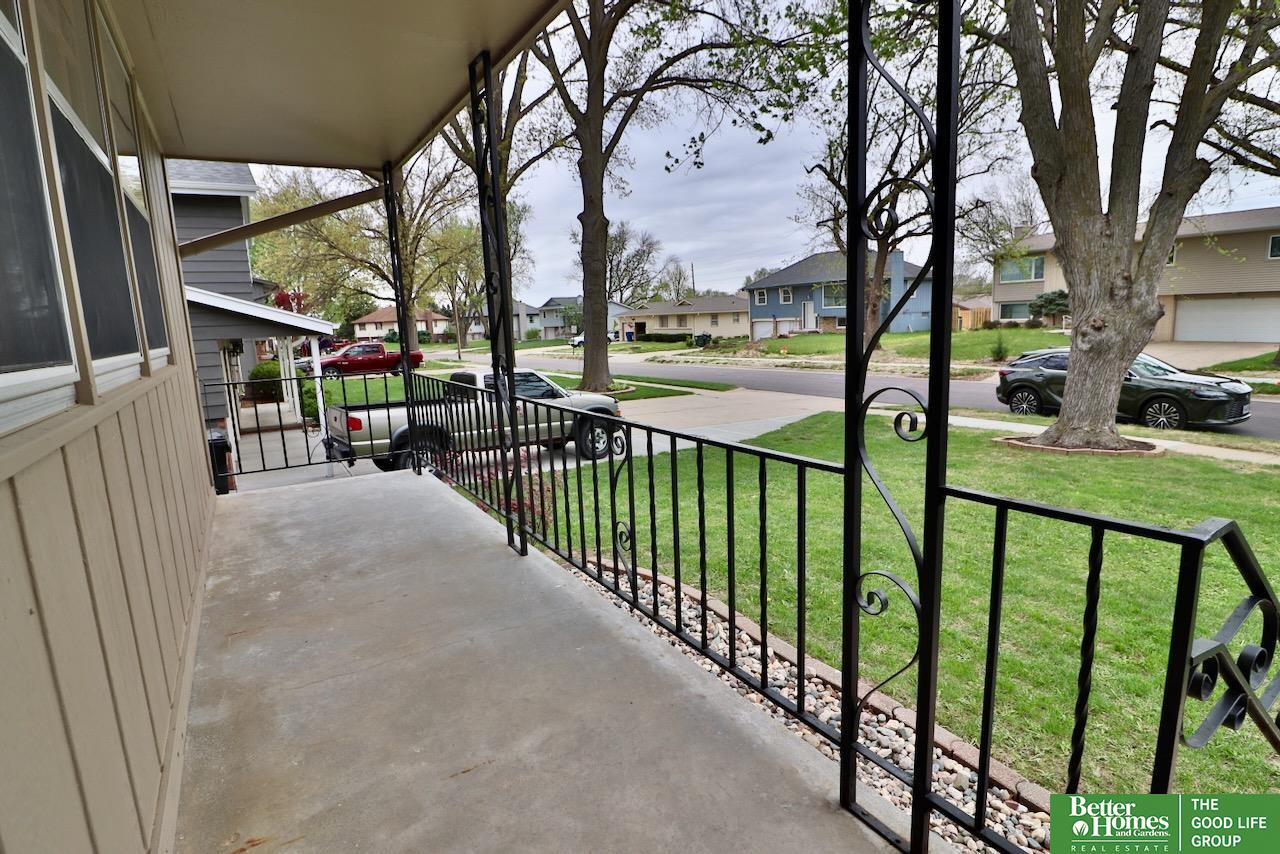 7105 Pine Drive