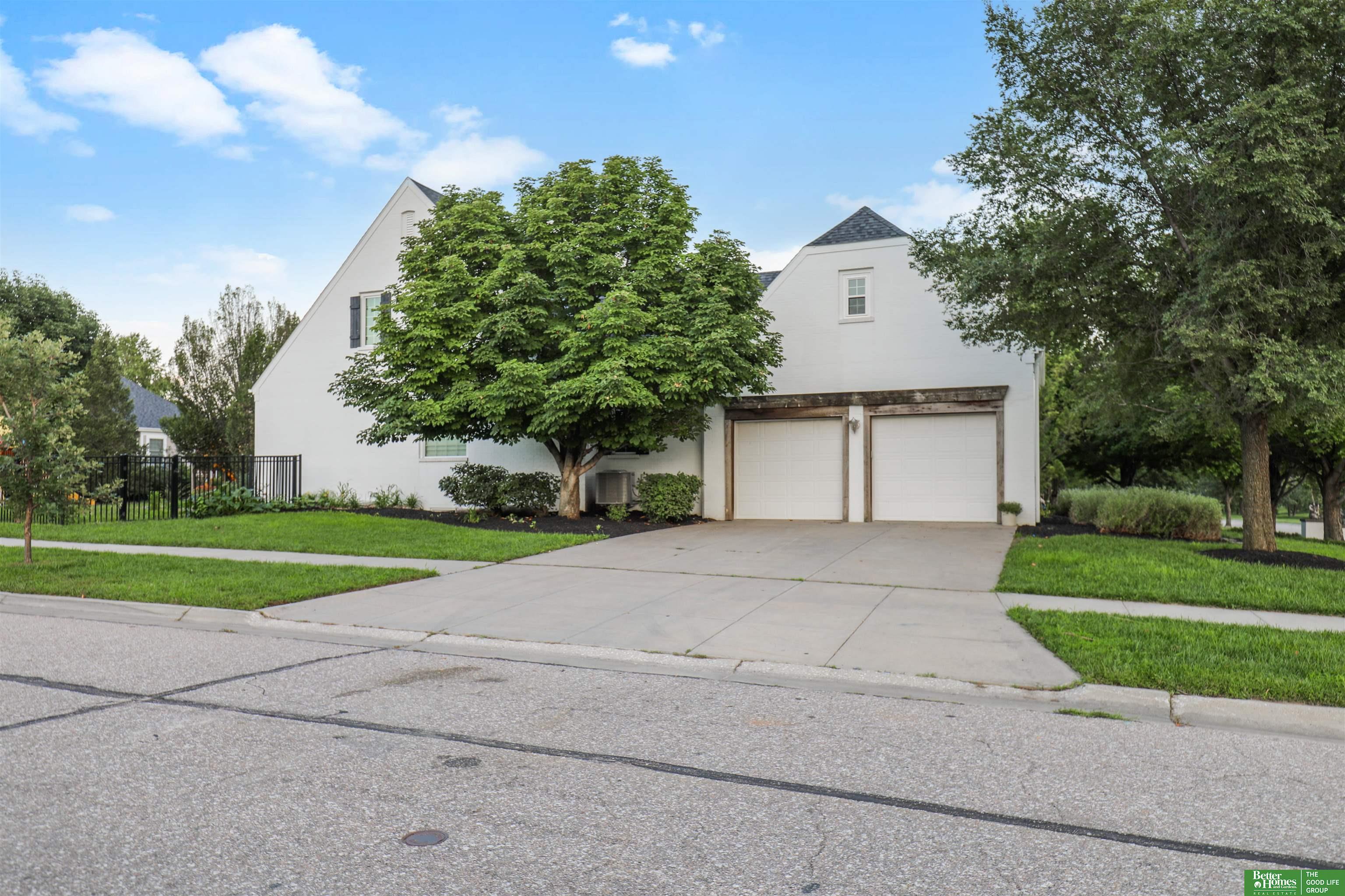 6830 Stonebrook Parkway