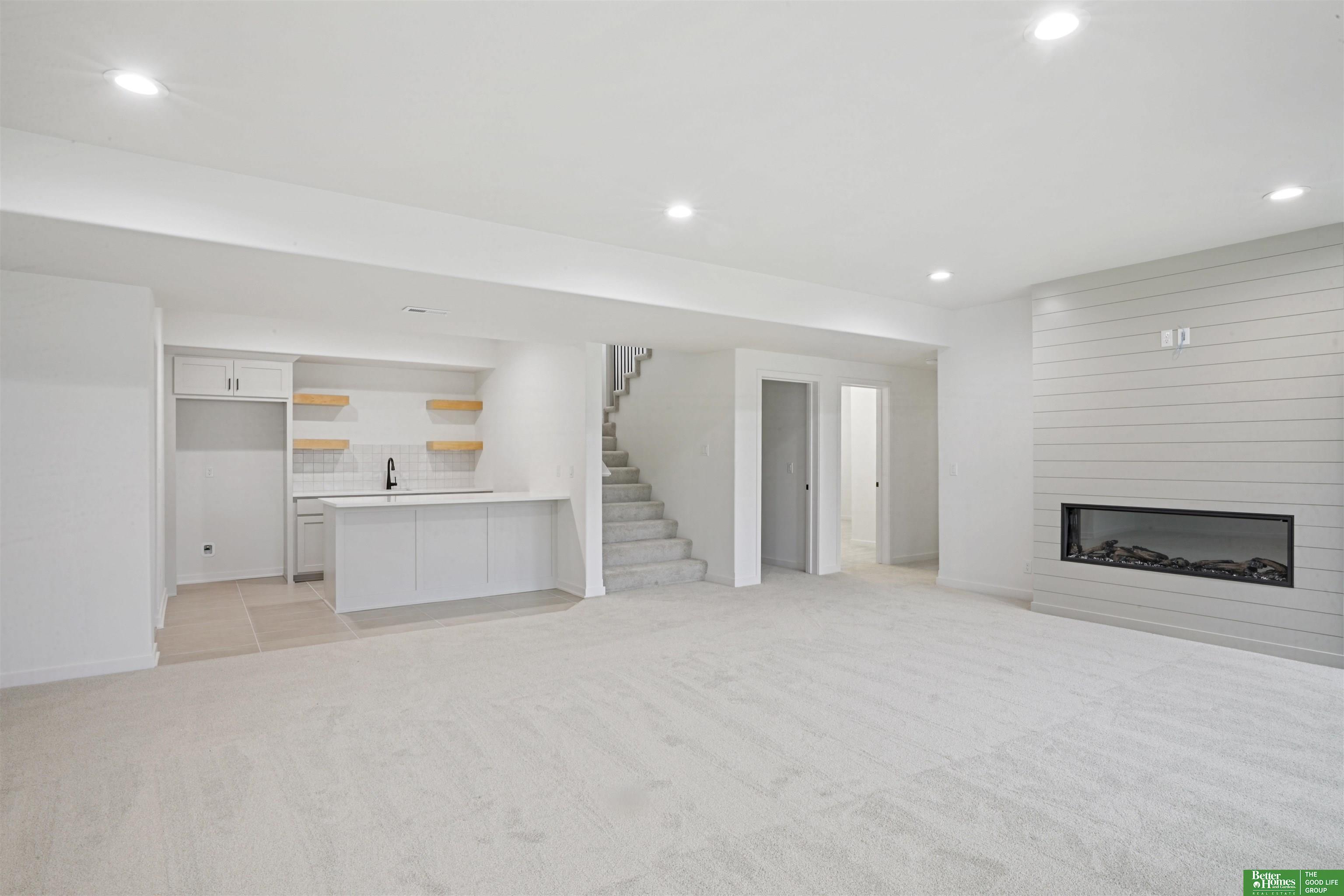 10023 Prospect Street