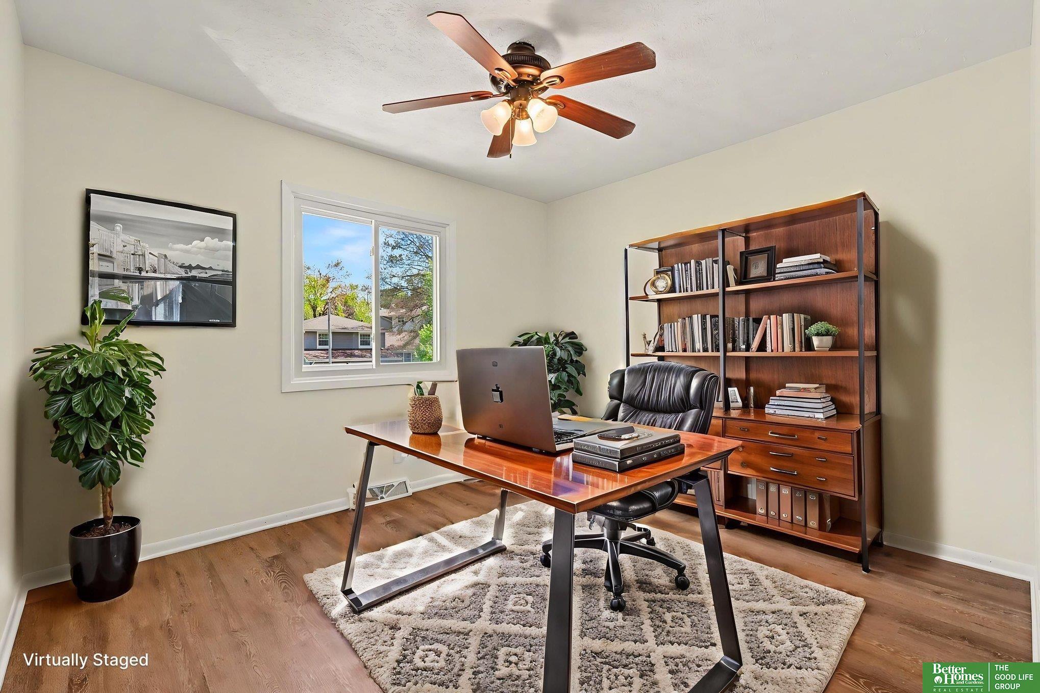 906 Overland Trail