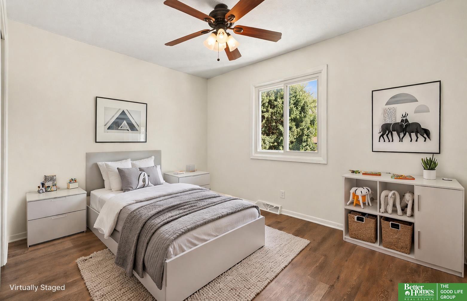 906 Overland Trail