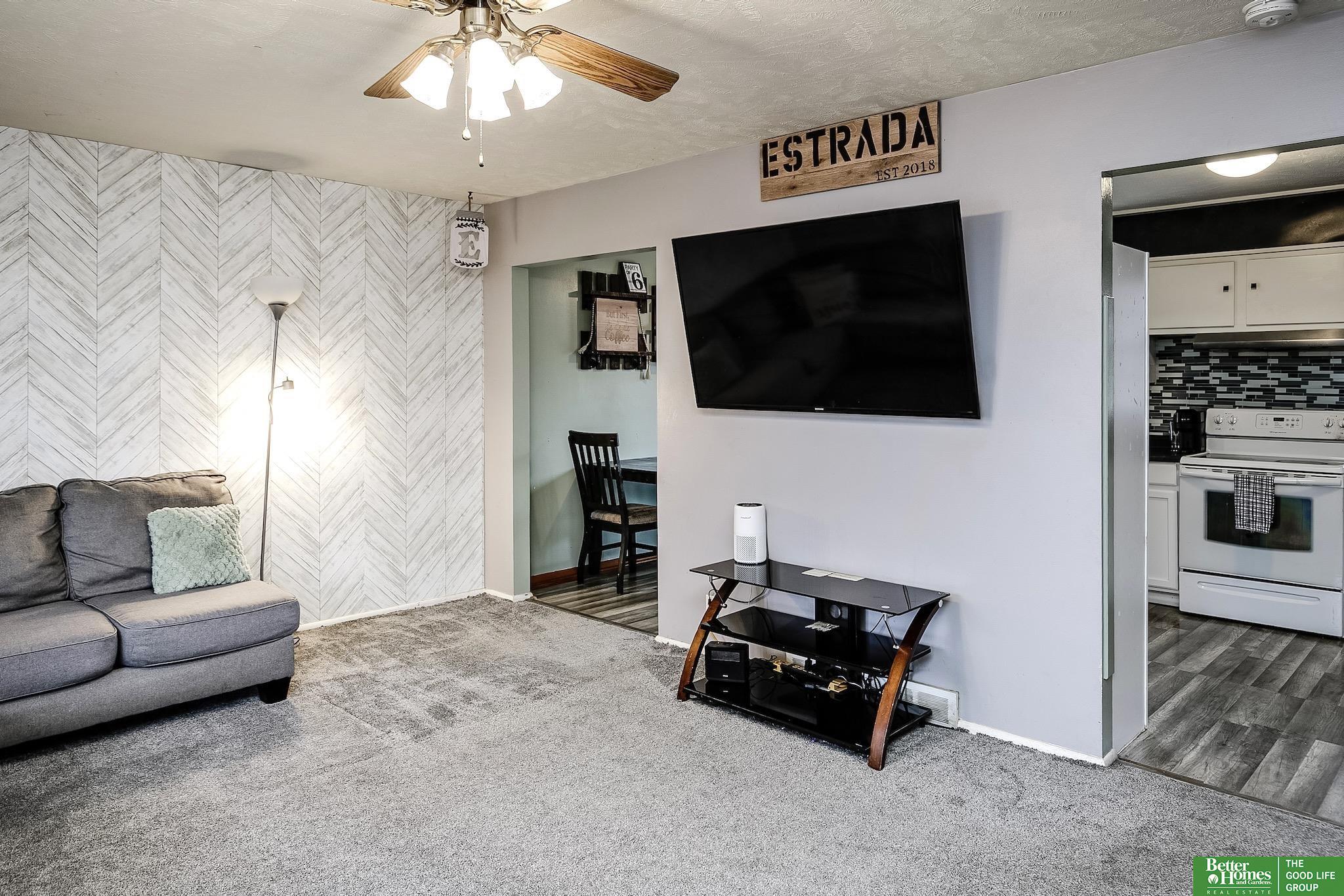 9056 Meadow Drive