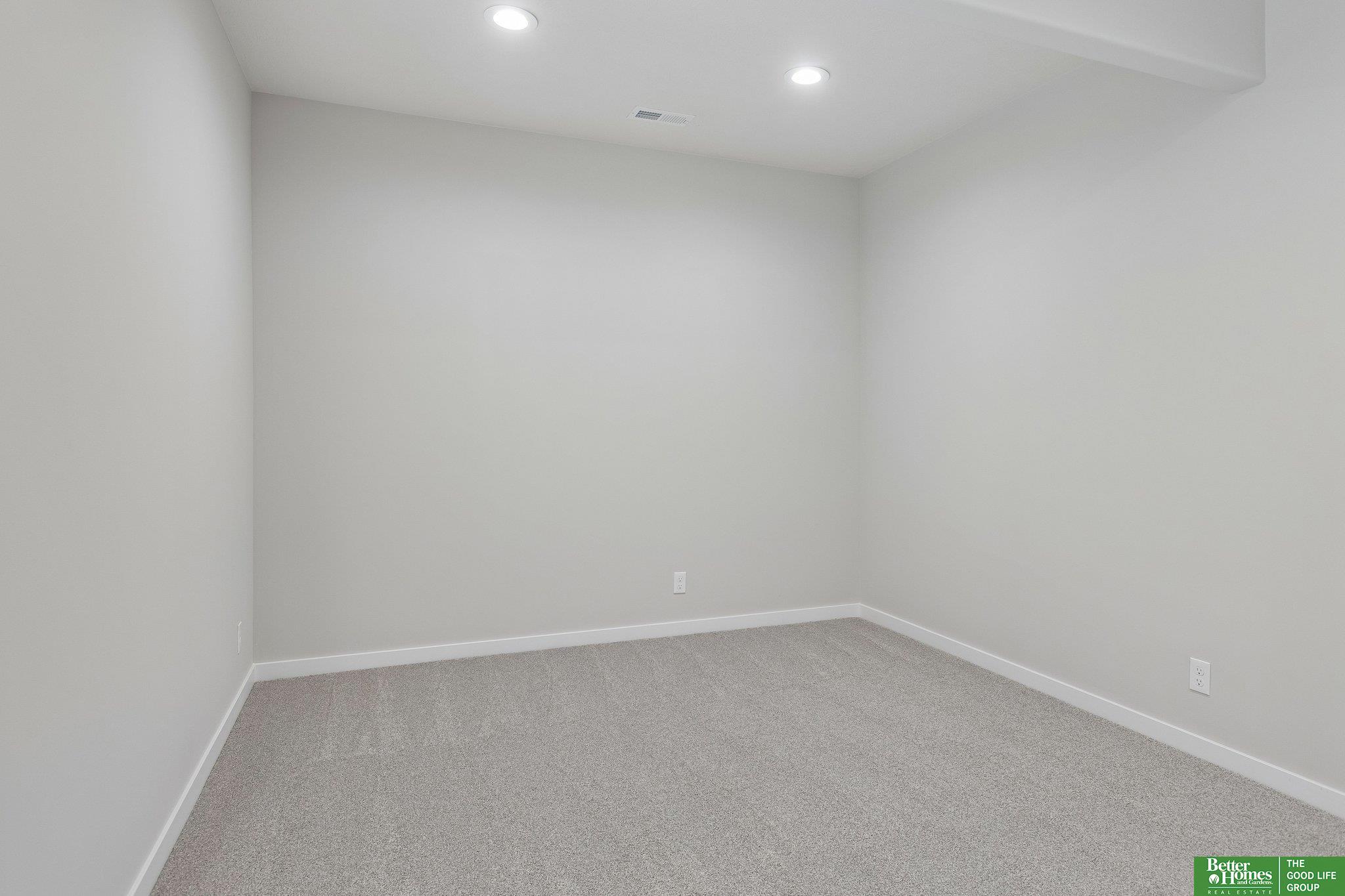 12375 lake Vista Drive