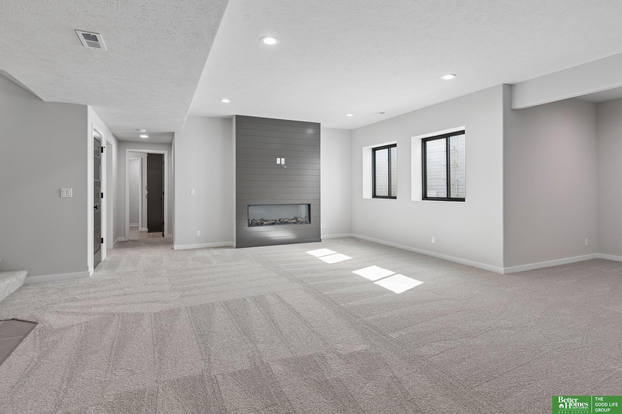 12375 lake Vista Drive
