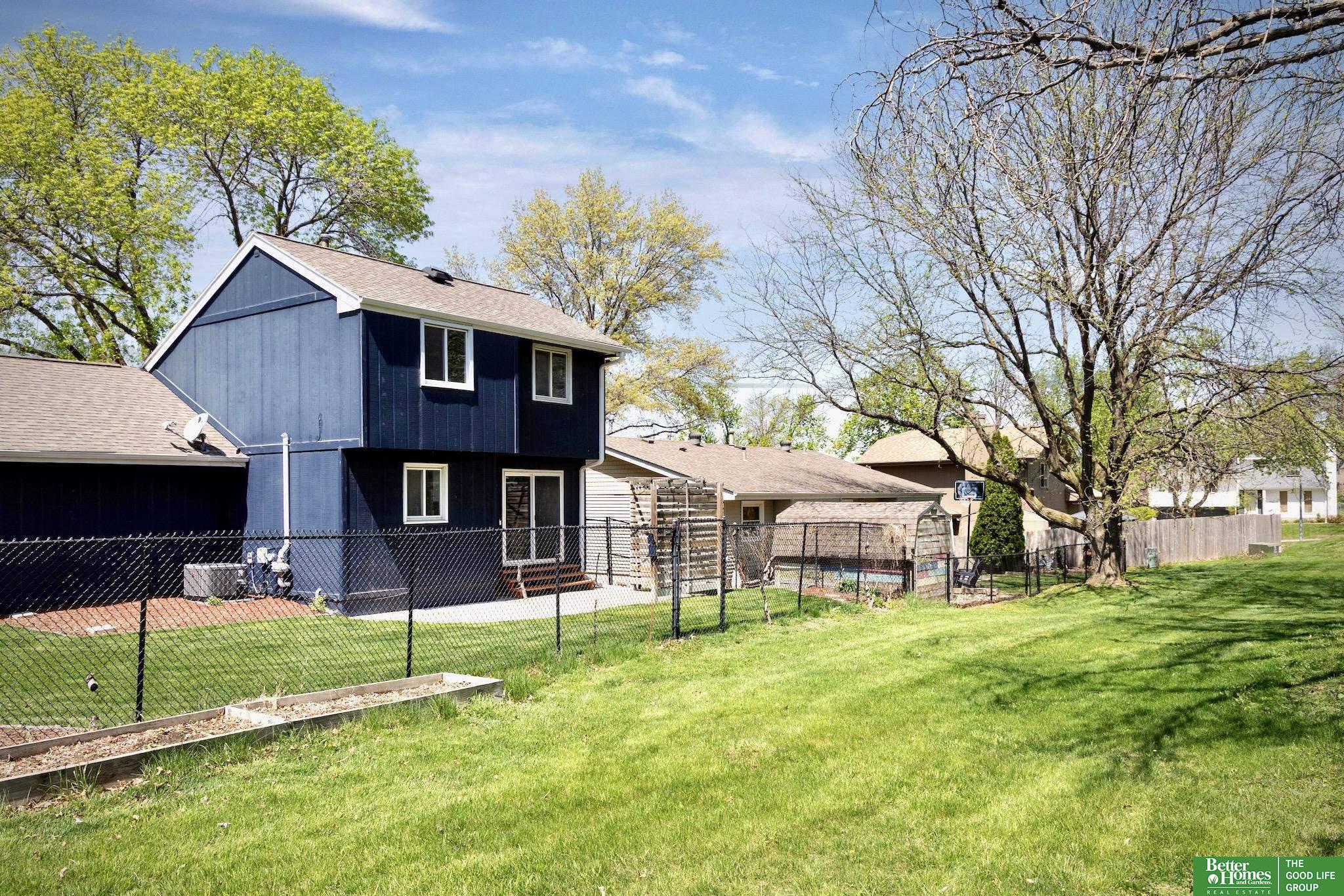 2717 N 131st Circle
