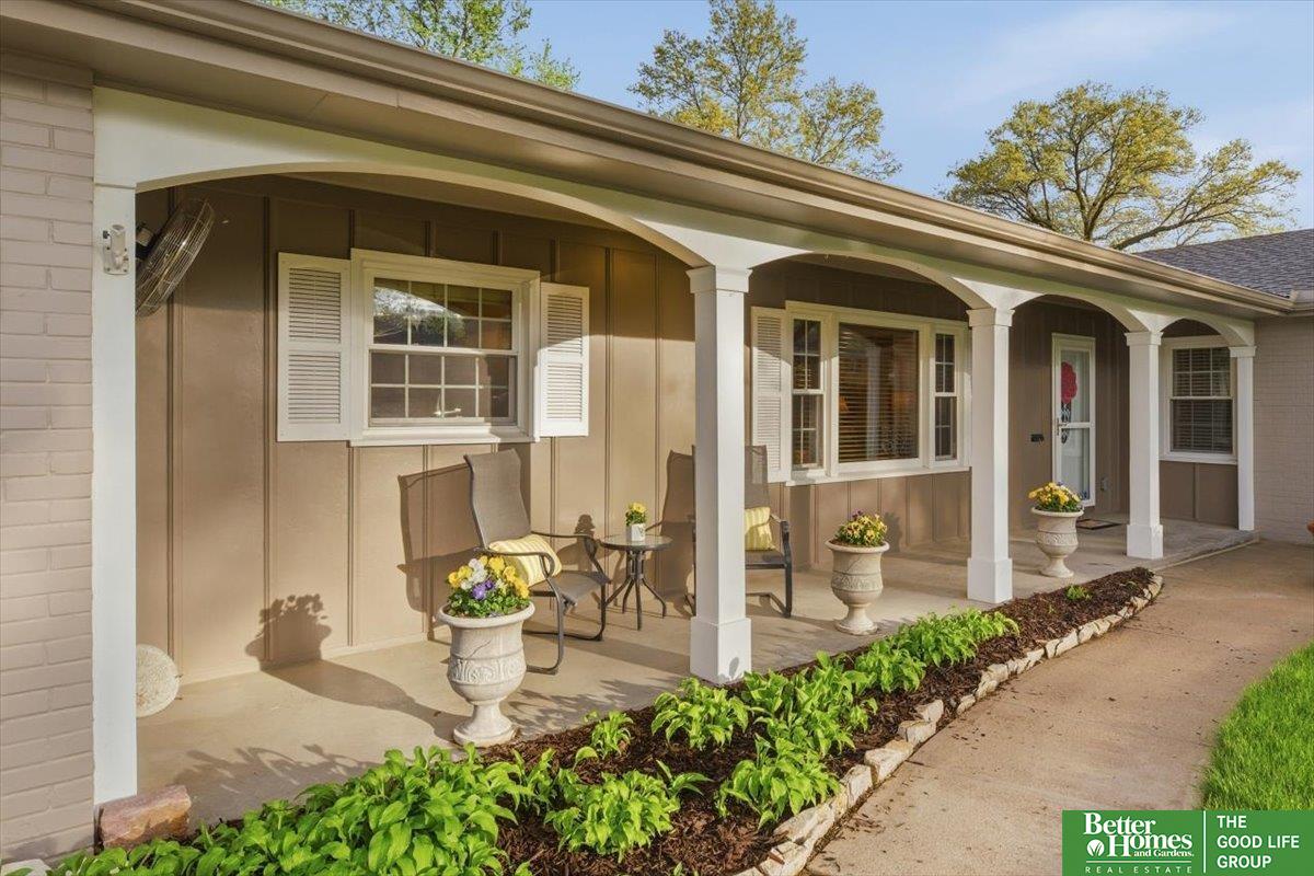 707 Parkwood Lane