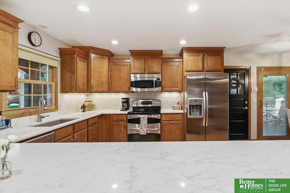 707 Parkwood Lane