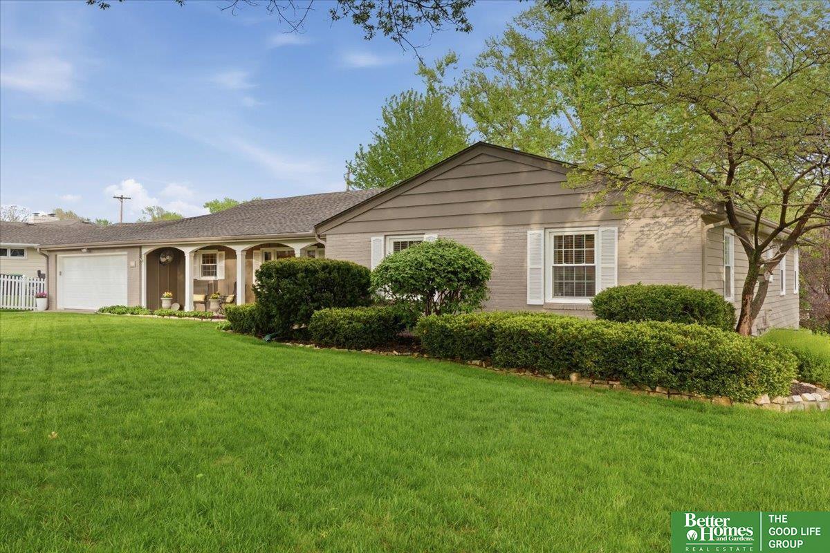 707 Parkwood Lane