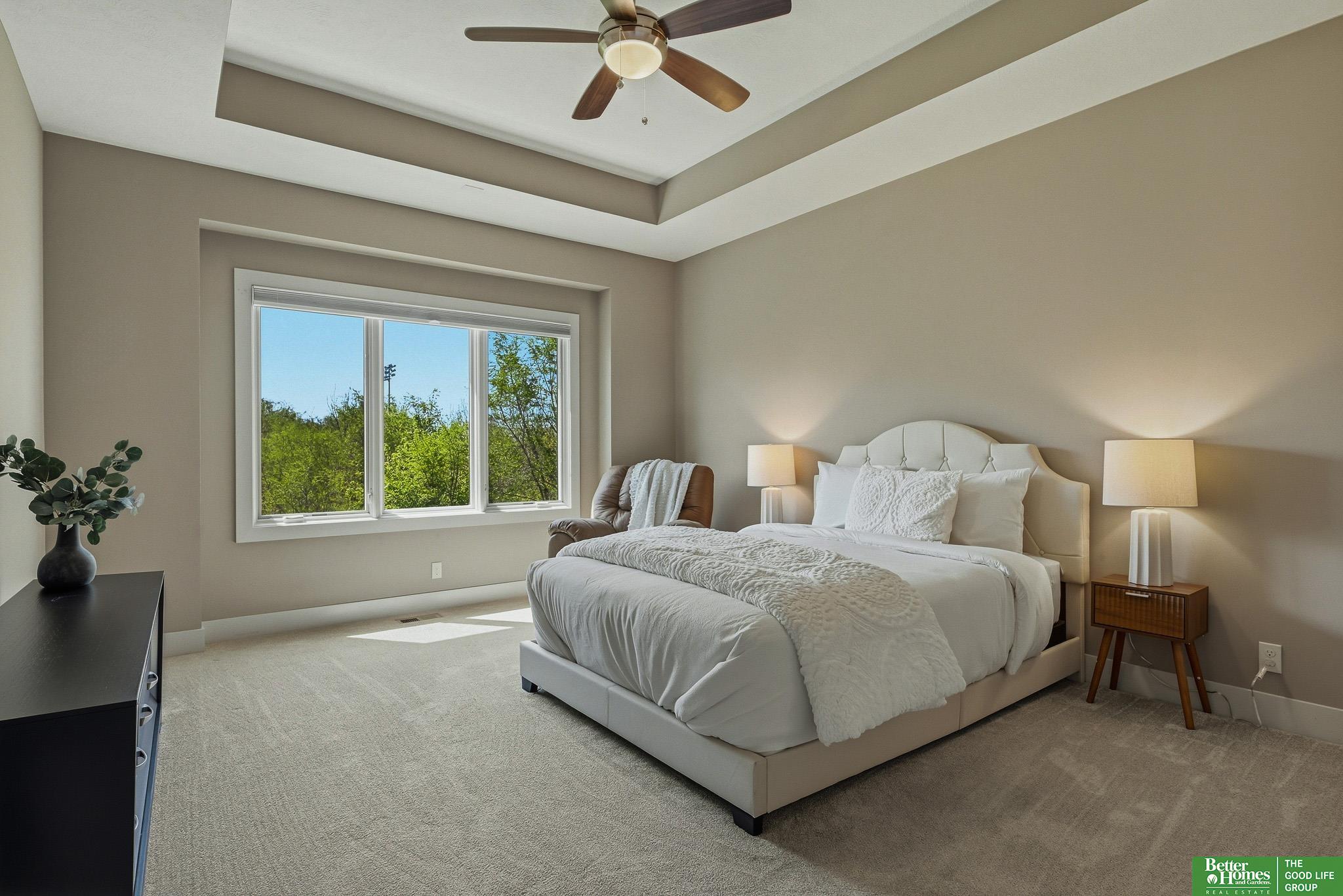 1426 S 200th Circle
