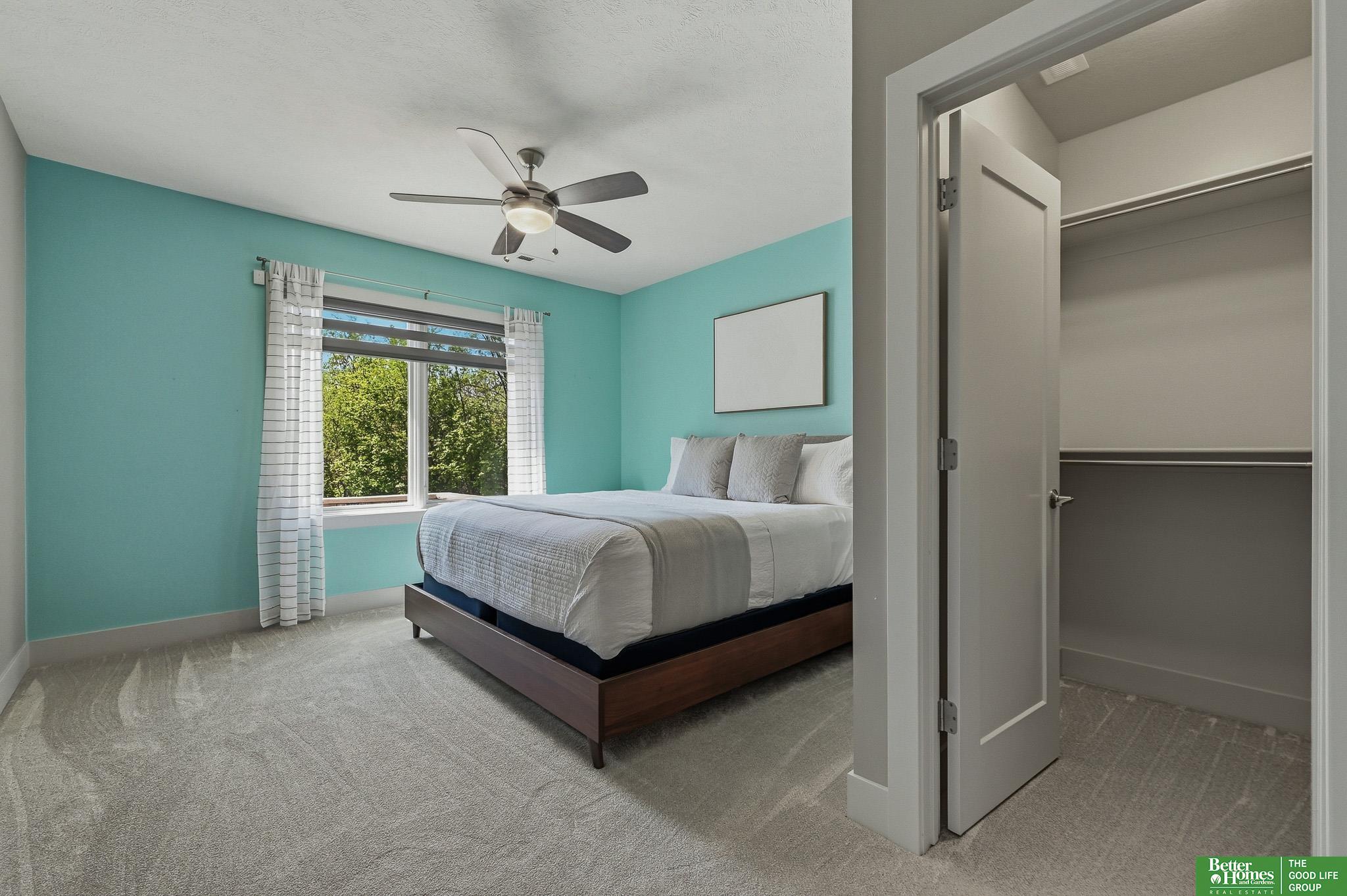 1426 S 200th Circle