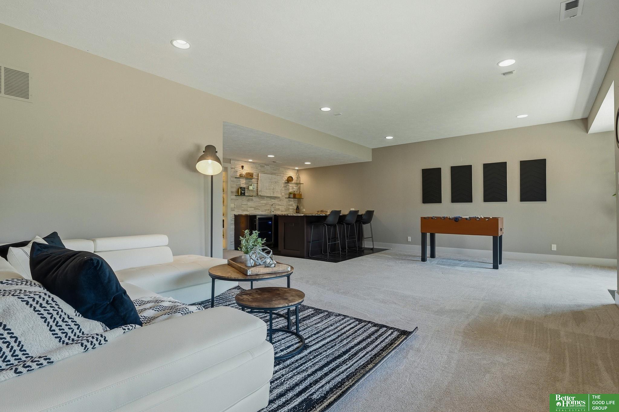 1426 S 200th Circle