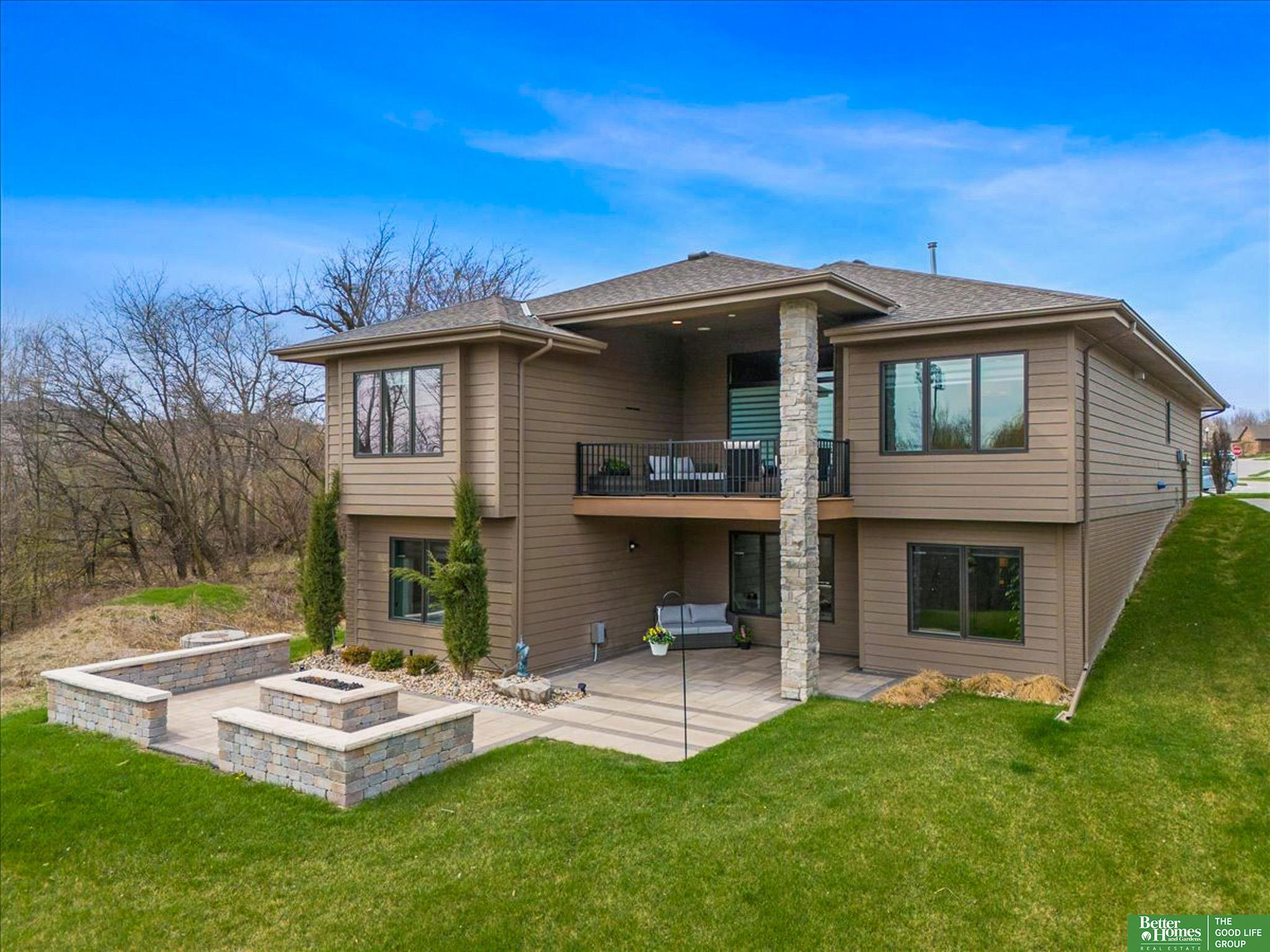 1426 S 200th Circle