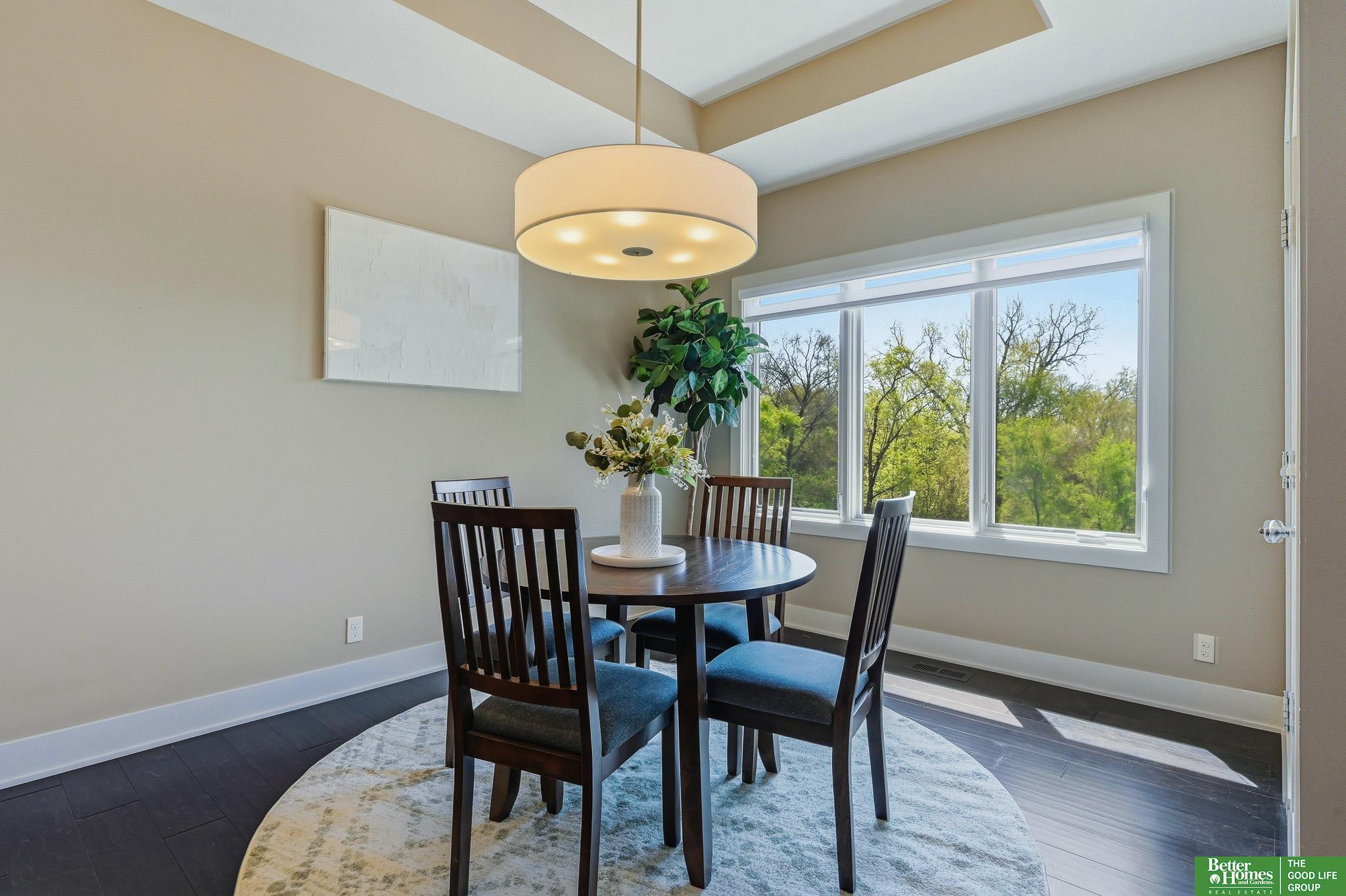 1426 S 200th Circle