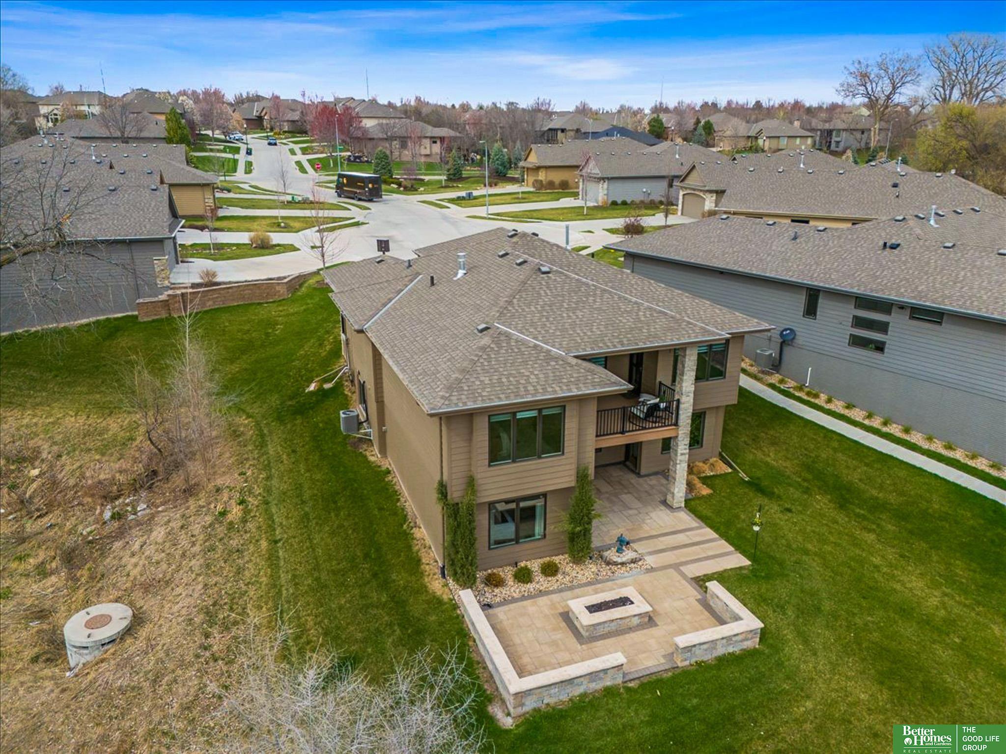 1426 S 200th Circle