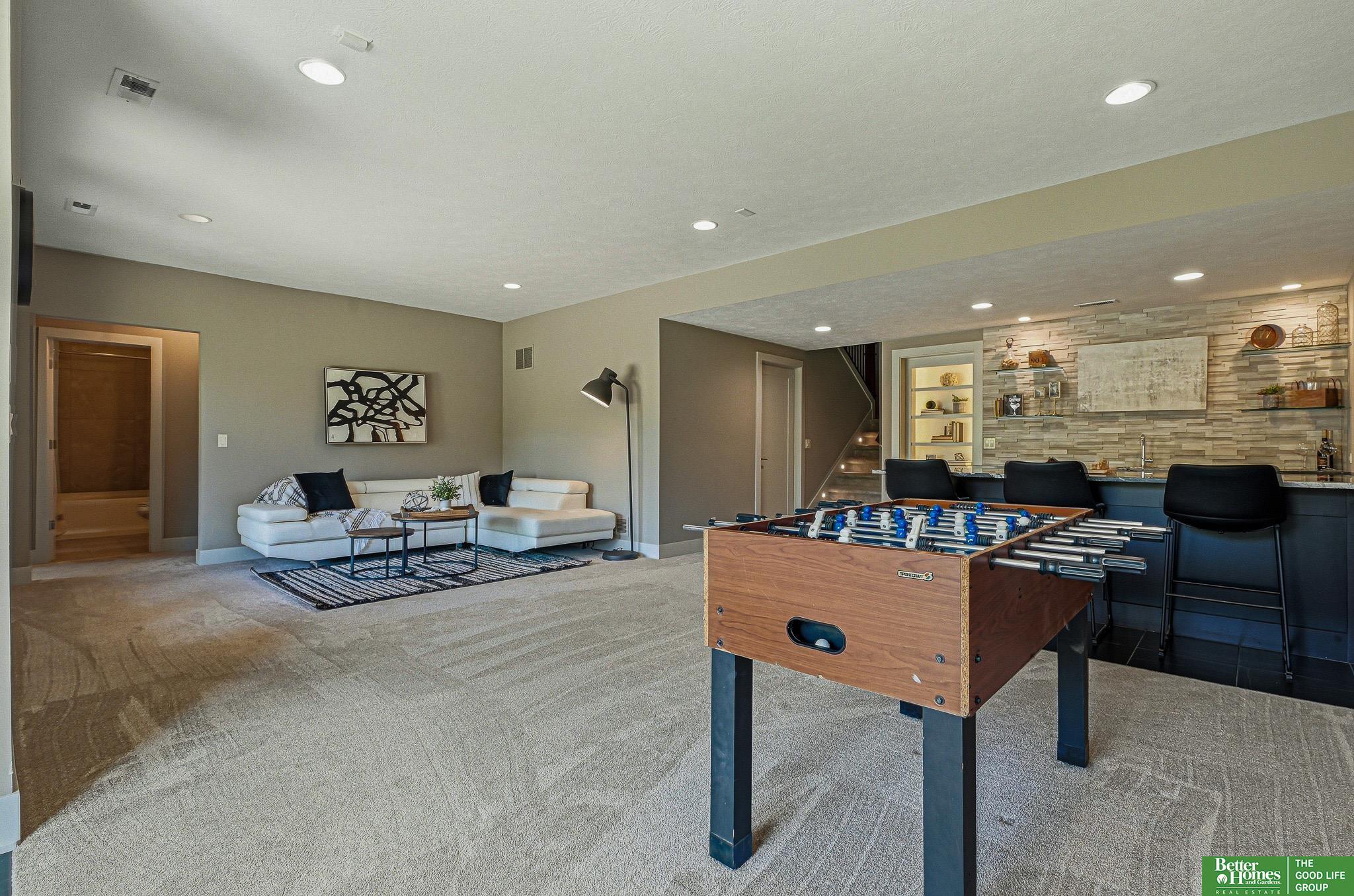 1426 S 200th Circle