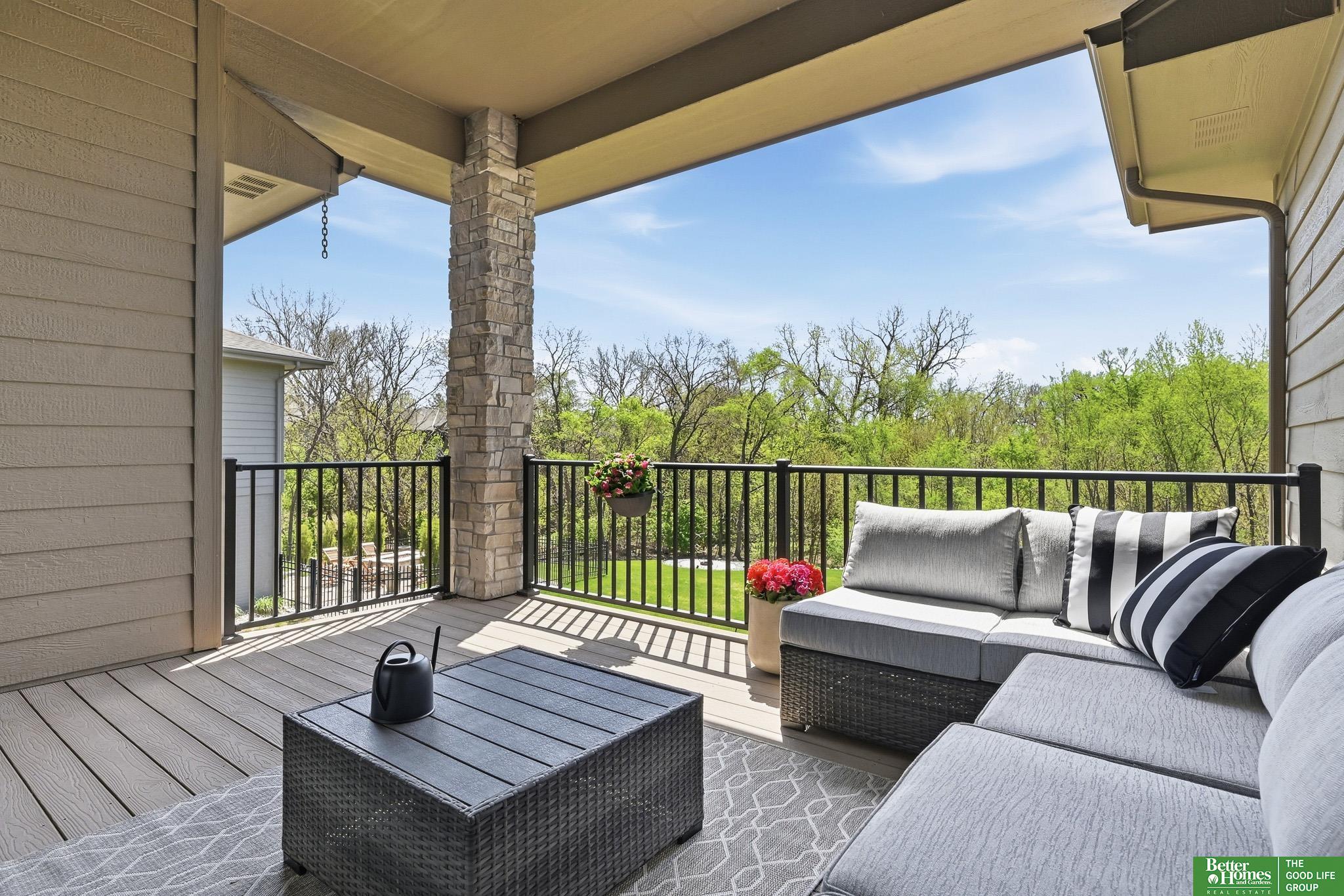 1426 S 200th Circle