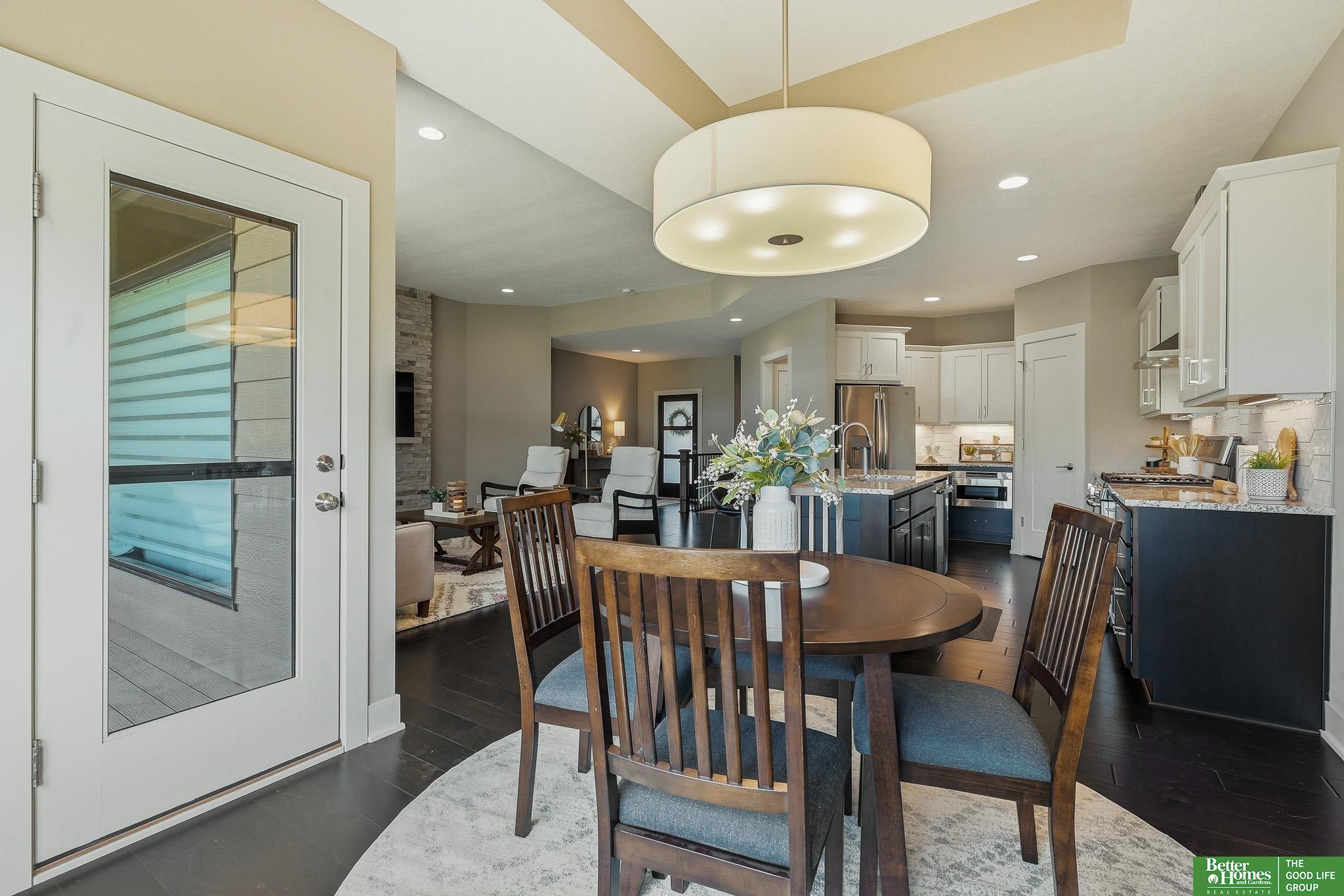 1426 S 200th Circle