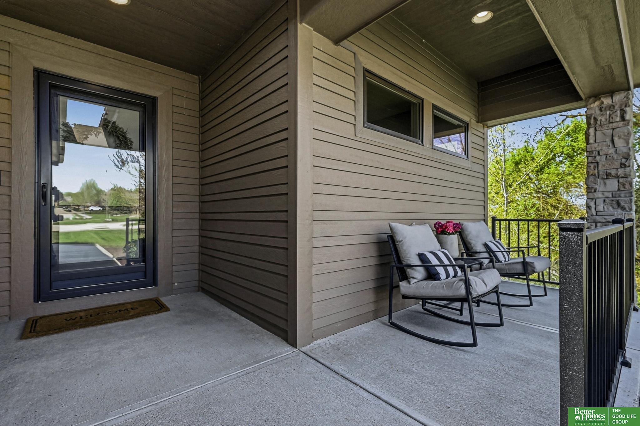 1426 S 200th Circle