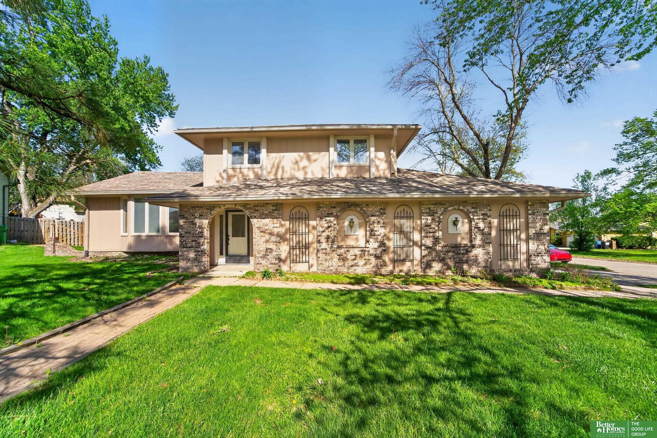 6617 S 75th Circle