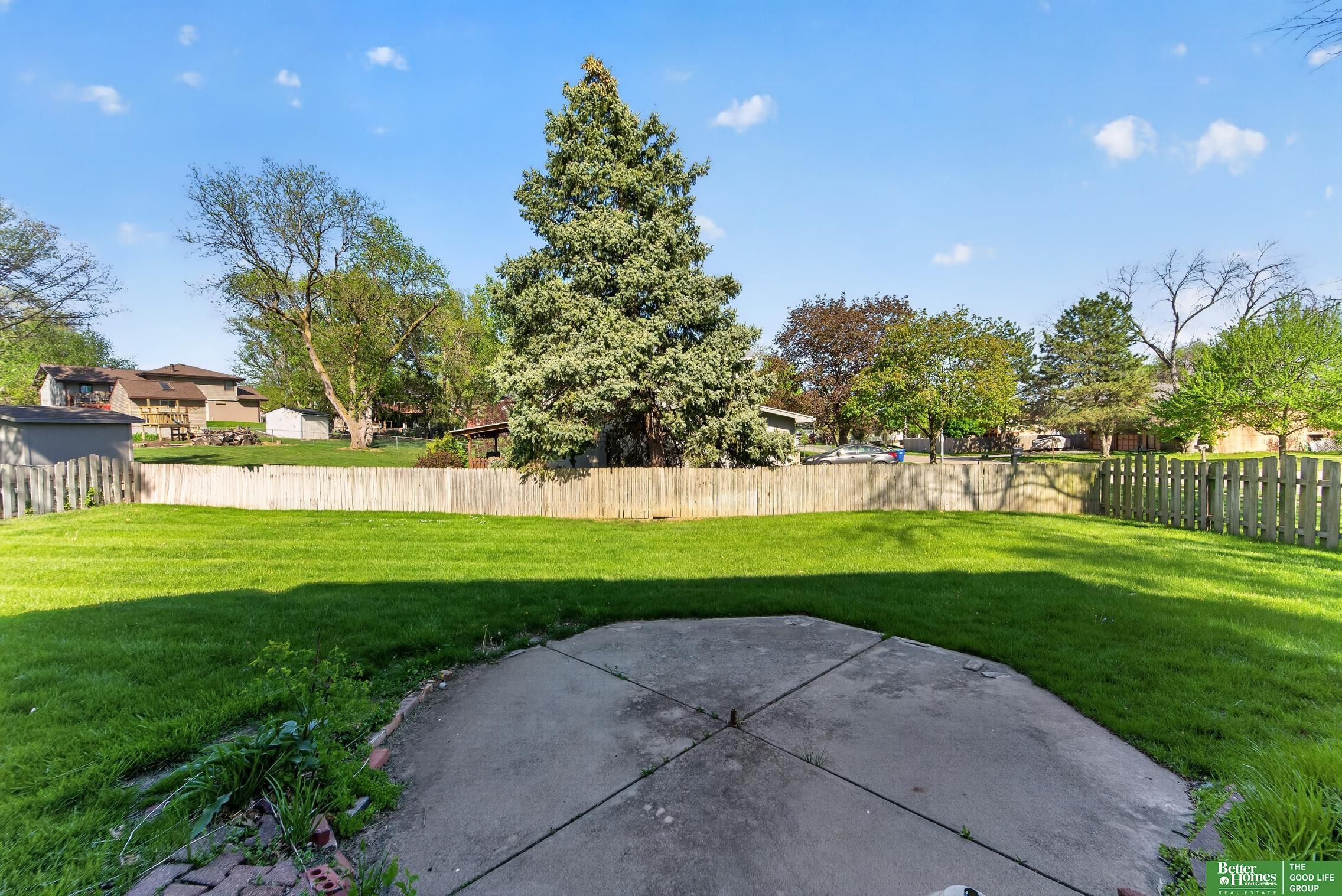 6617 S 75th Circle