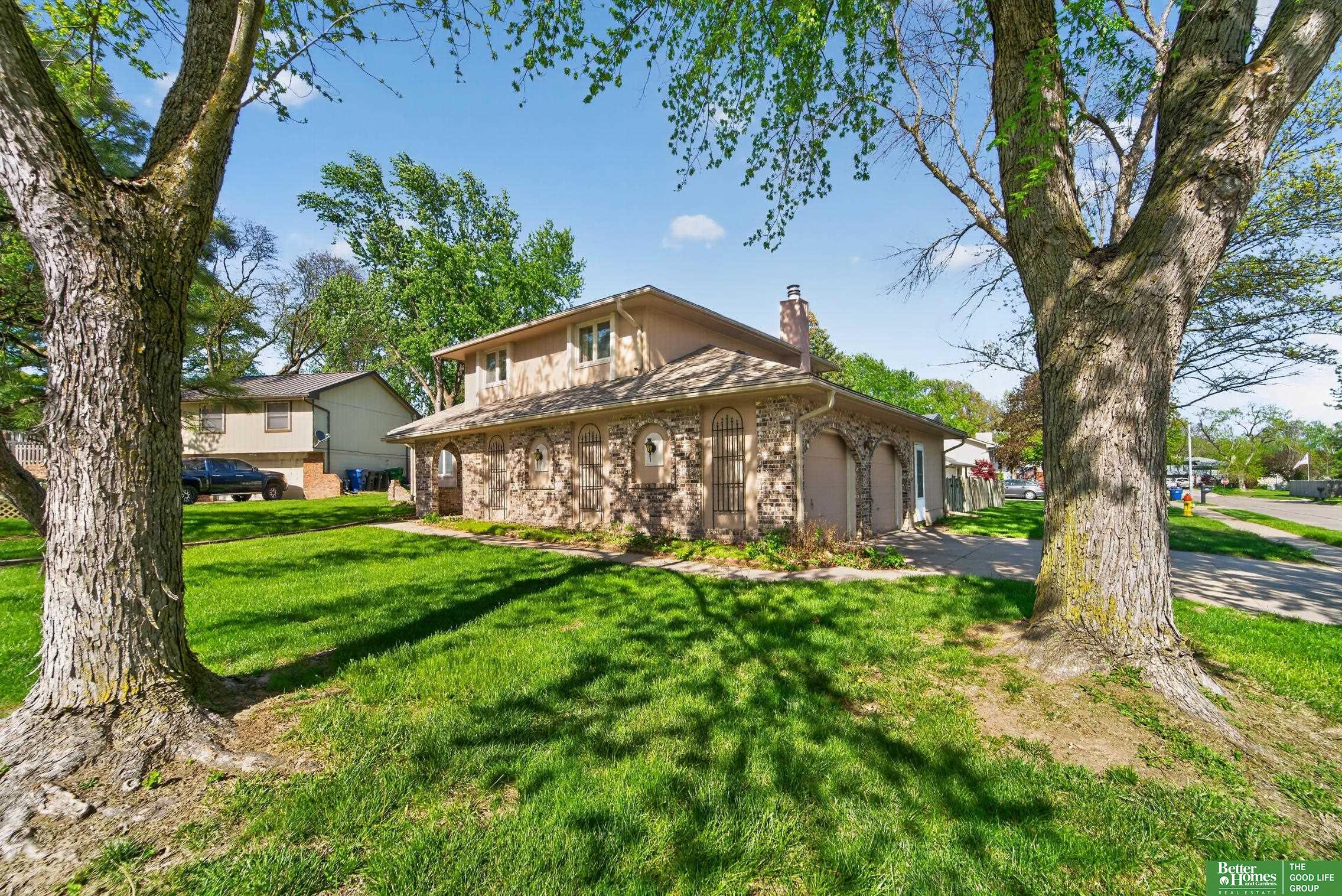 6617 S 75th Circle