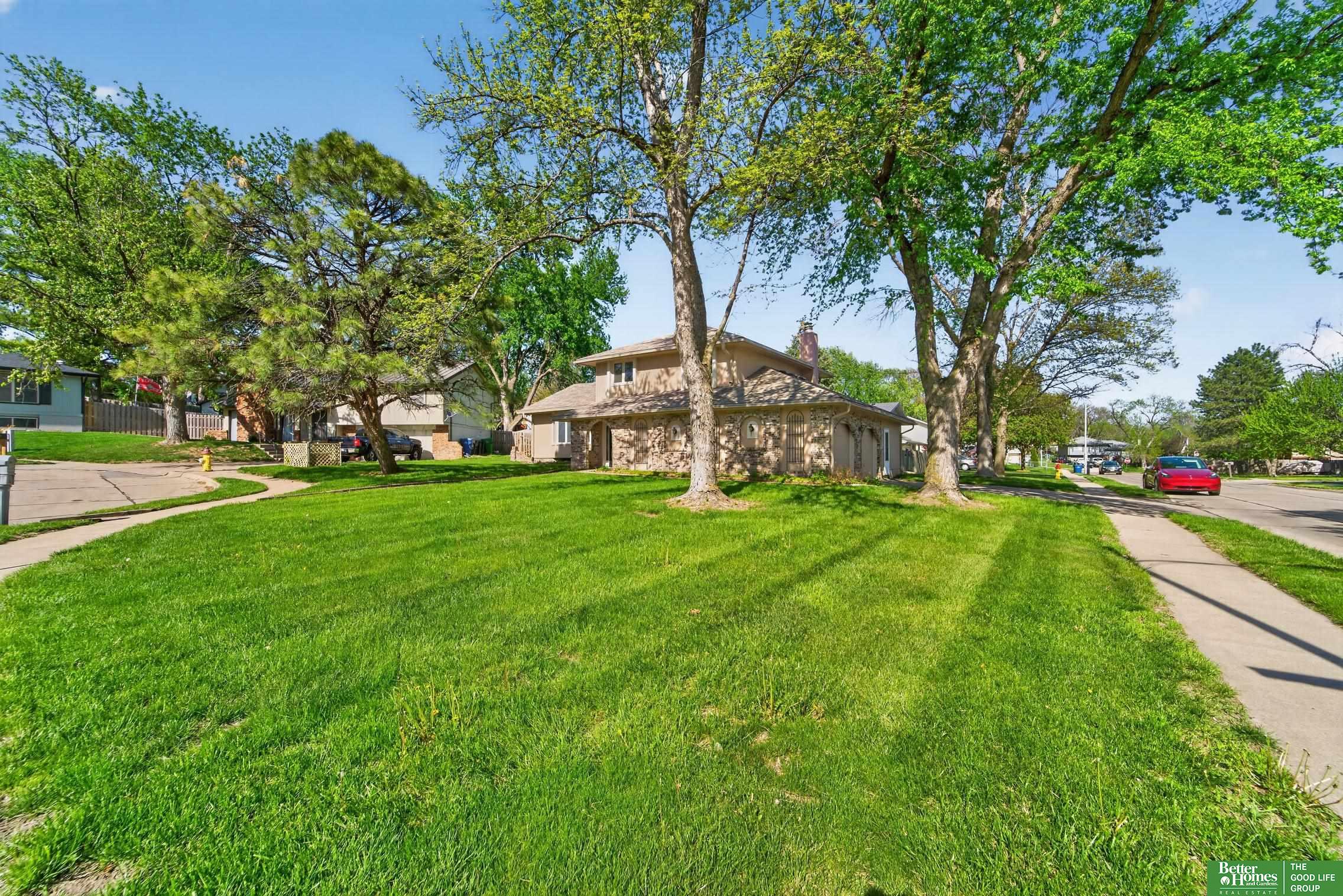 6617 S 75th Circle