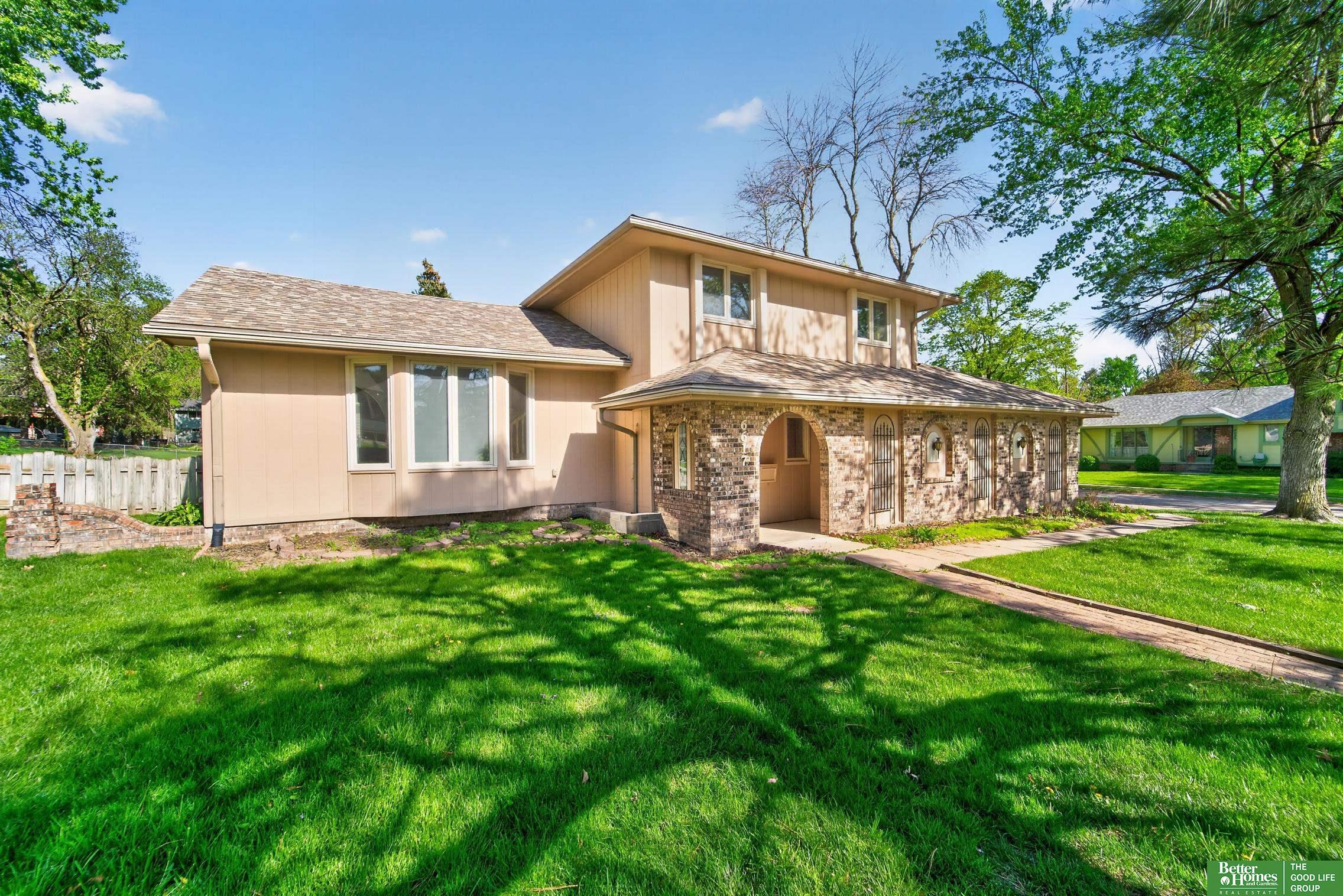 6617 S 75th Circle