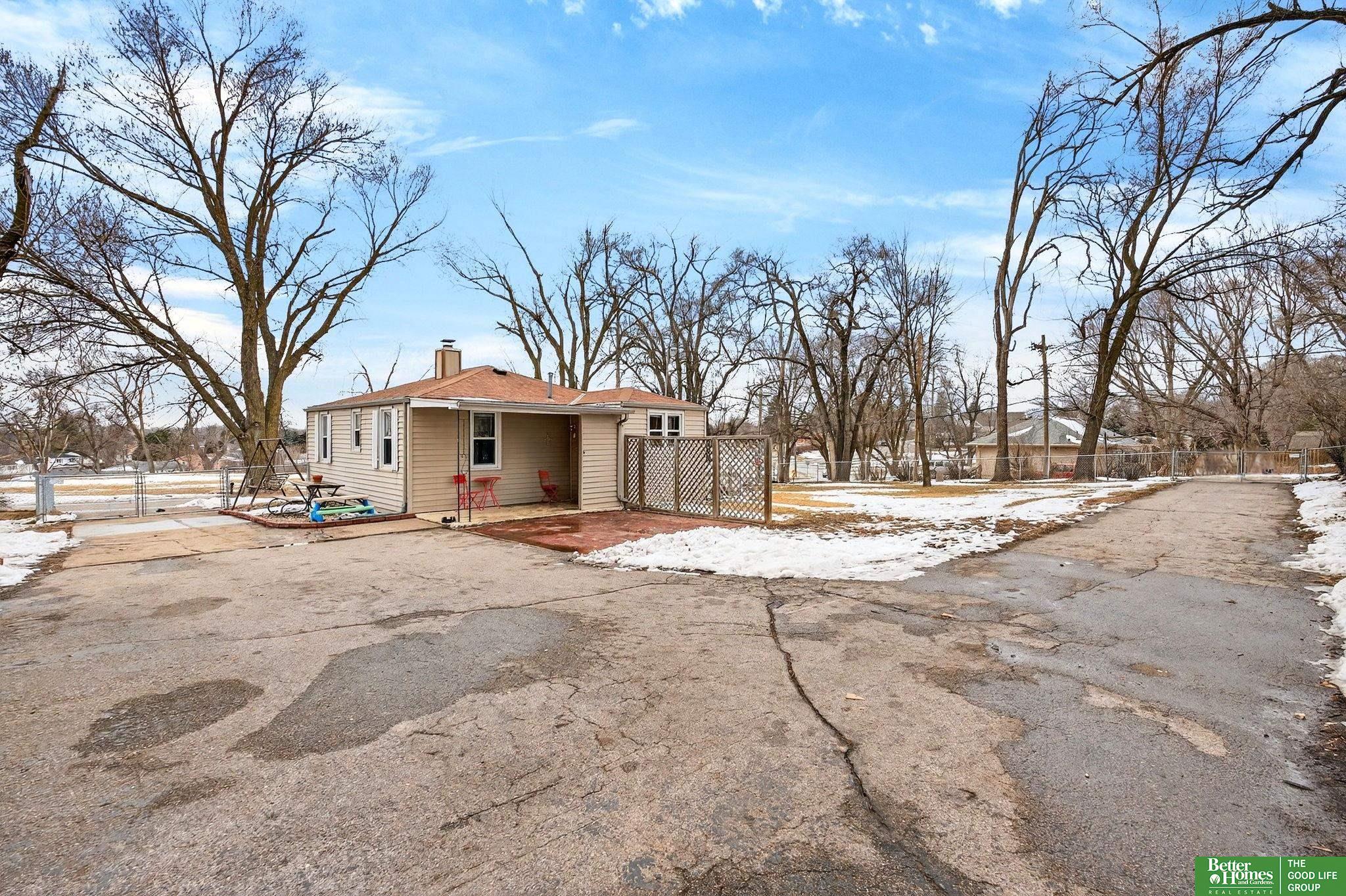 6923 N 60th Street
