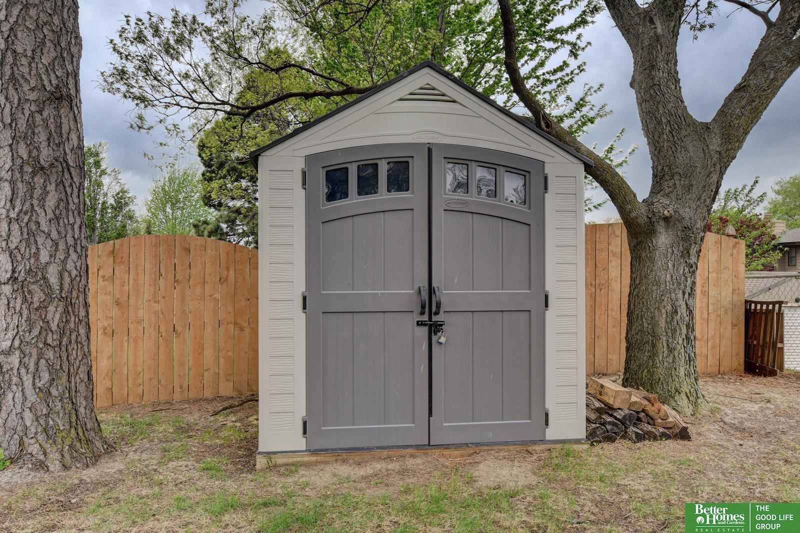 718 Cedar View Circle