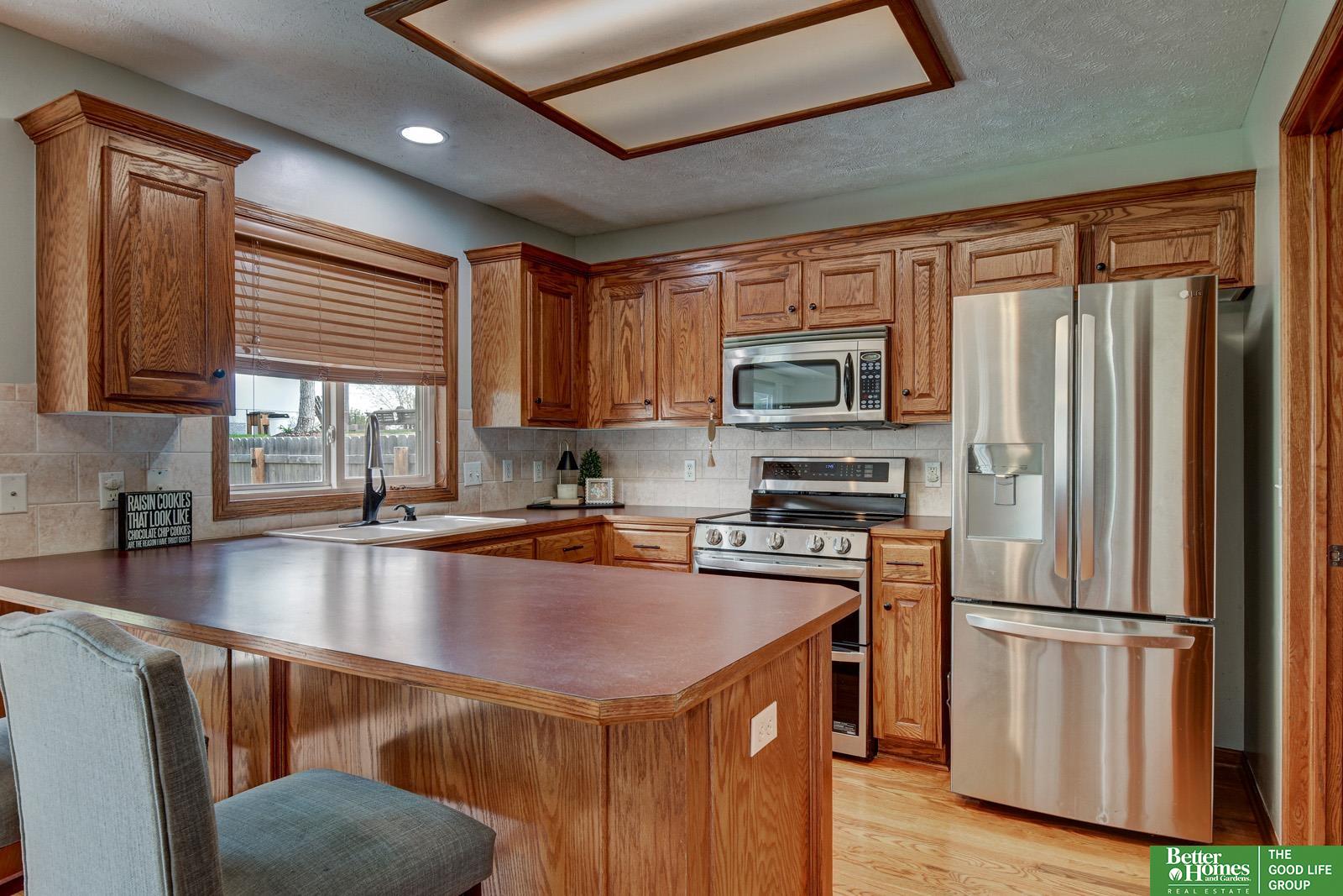 718 Cedar View Circle