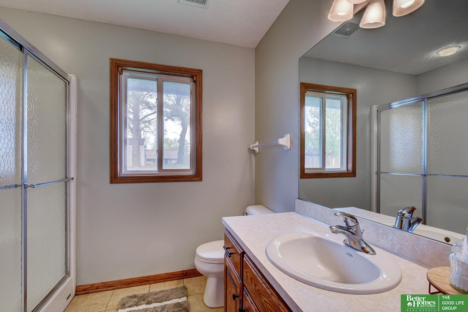 718 Cedar View Circle