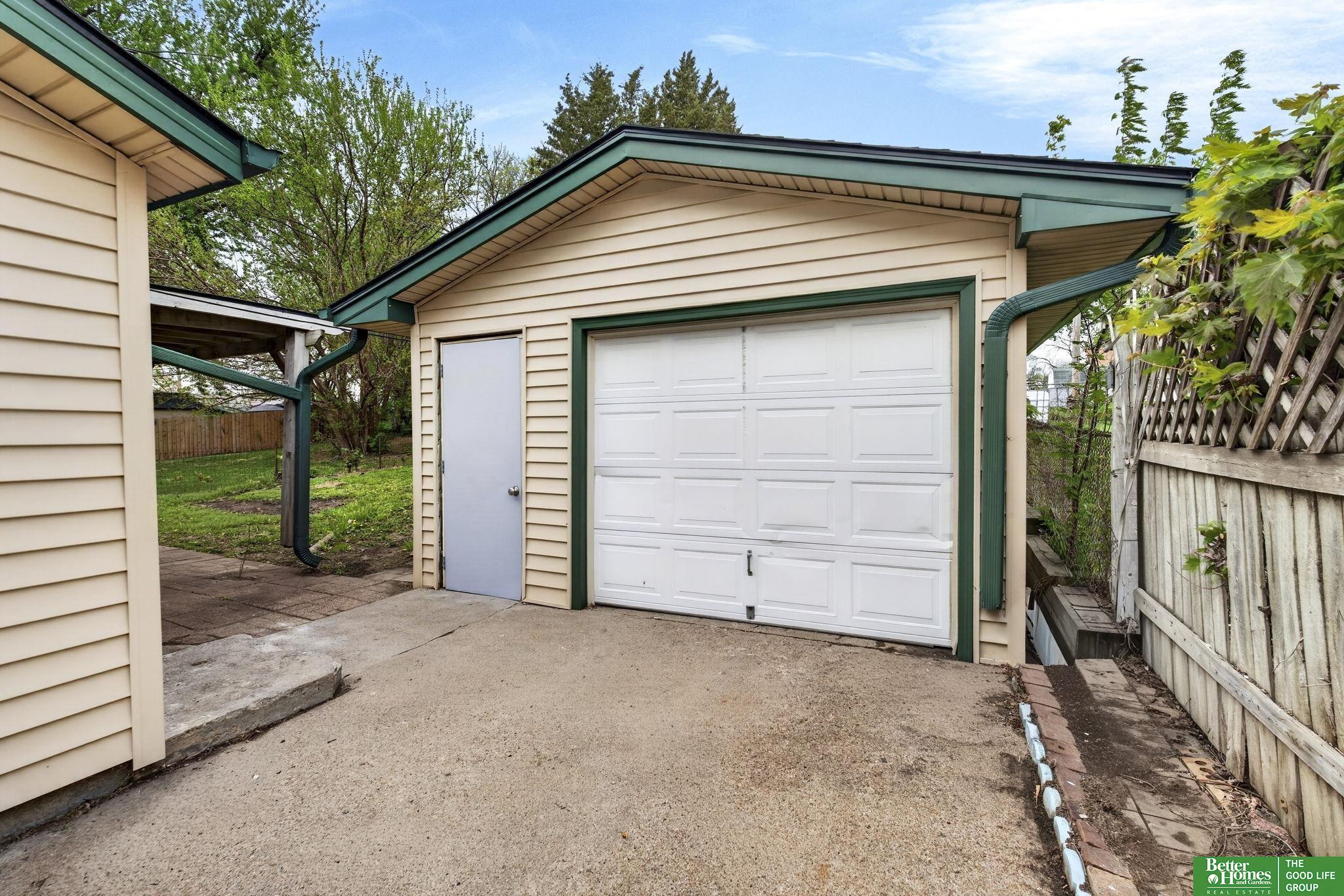 3030 S 38 Street